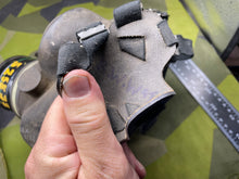 Charger l'image dans la galerie, WW2 British Home Front Warden's Gas Mask