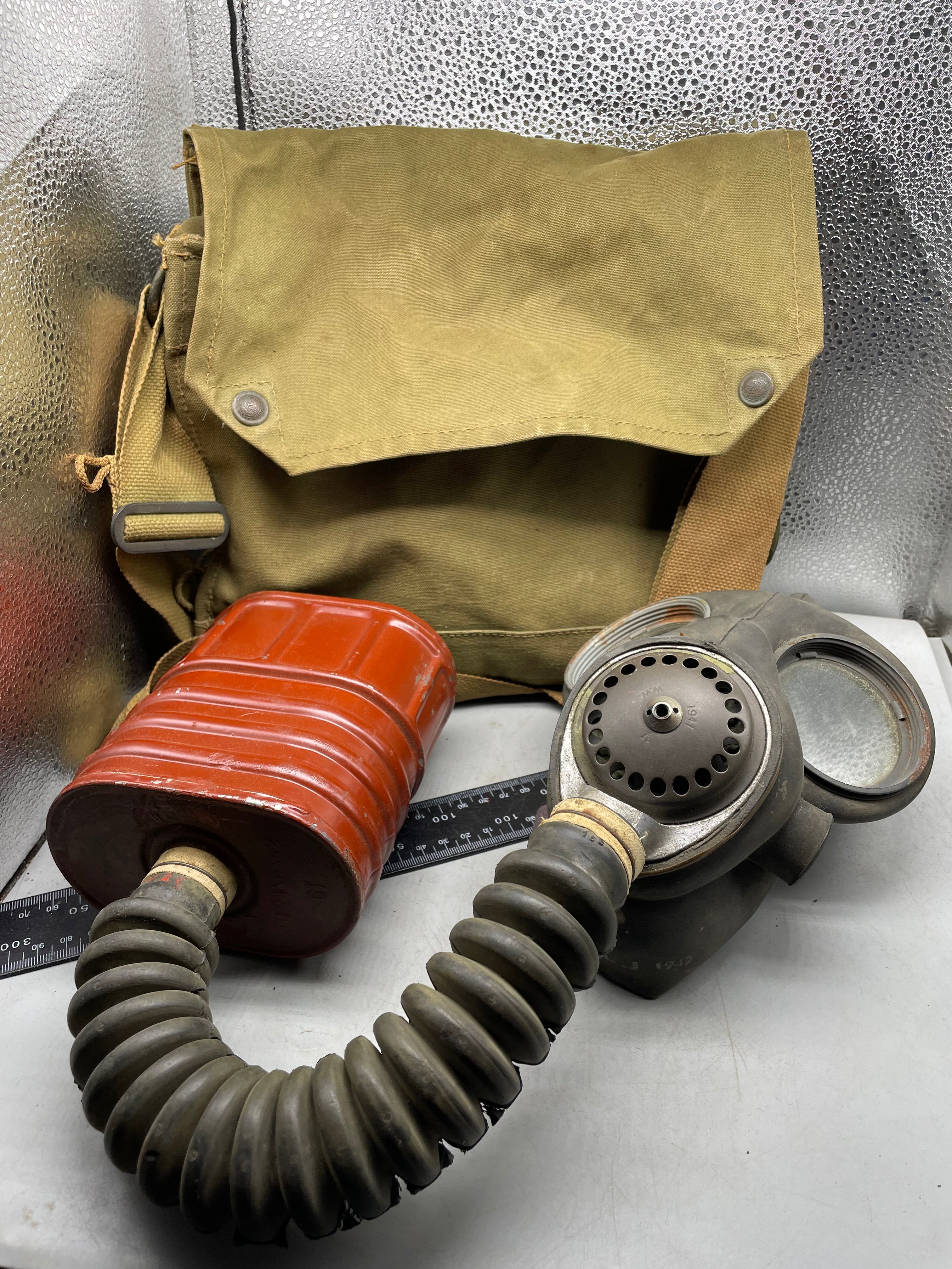 Original WW2 British Army GSR General Service Respirator Gas Mask Set - The Militaria Shop