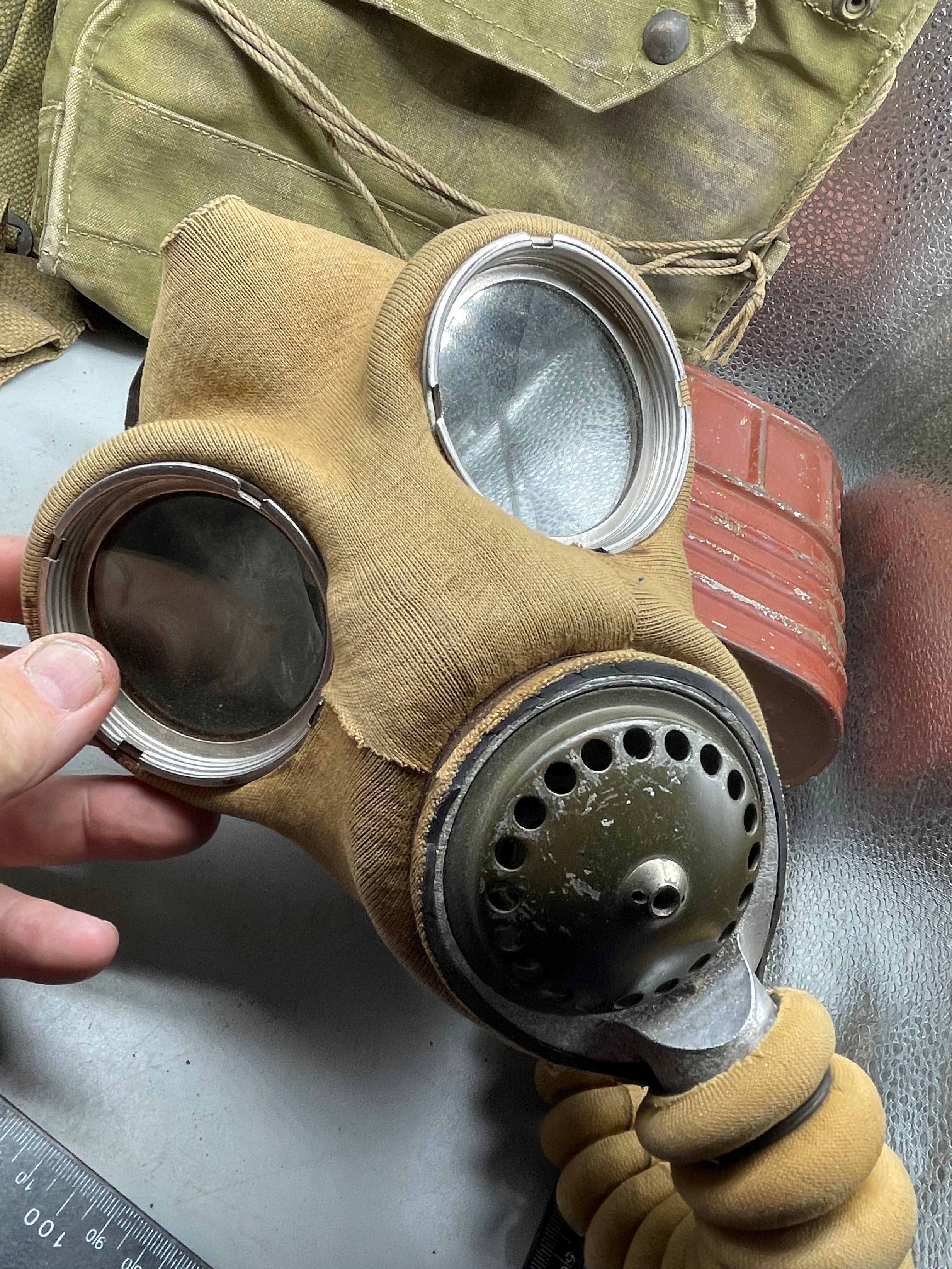 Original WW2 British Army GSR General Service Respirator Gas Mask Set - The Militaria Shop