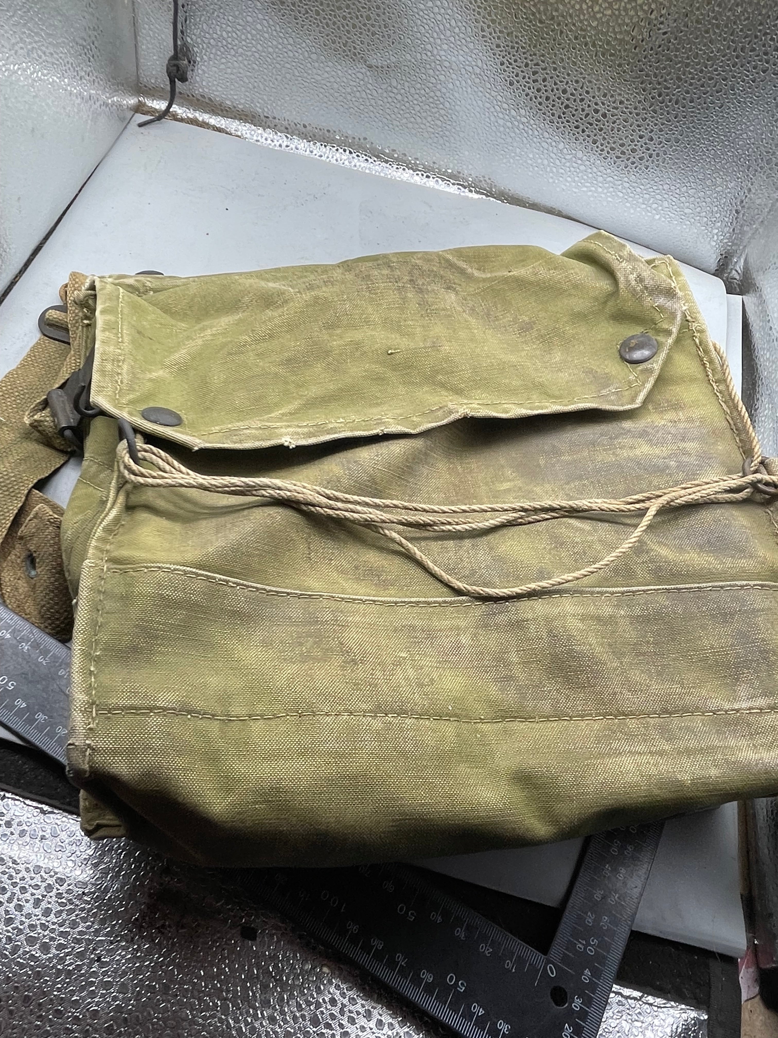 Original WW2 British Army GSR General Service Respirator Gas Mask Set - The Militaria Shop