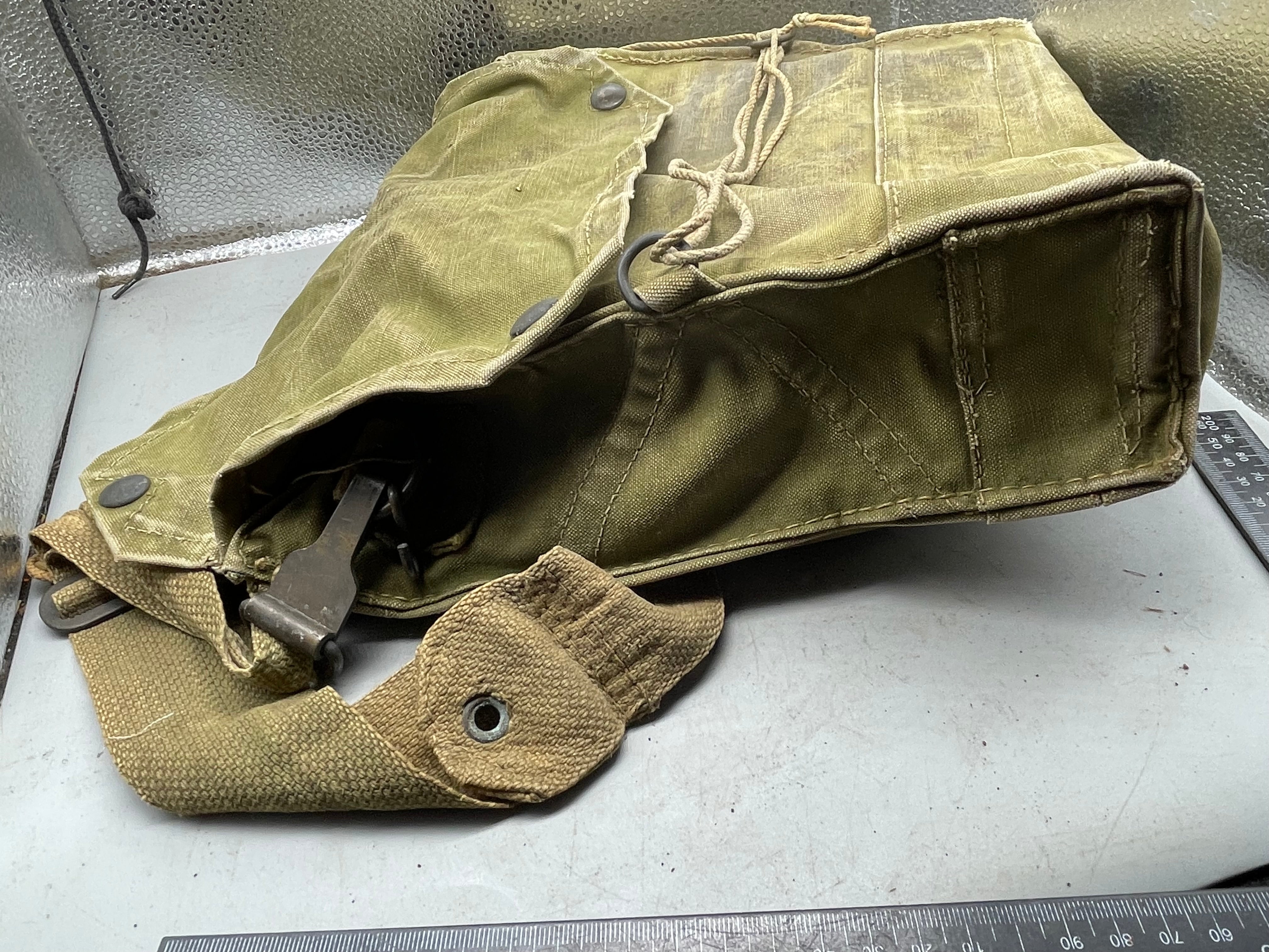 Original WW2 British Army GSR General Service Respirator Gas Mask Set - The Militaria Shop