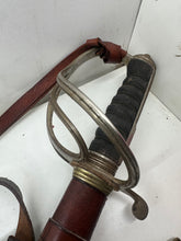 Charger l'image dans la galerie, Original WW2 British Army Royal Artillery Officers Sword - George VI