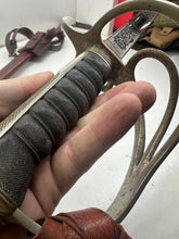 Charger l'image dans la galerie, Original WW2 British Army Royal Artillery Officers Sword - George VI