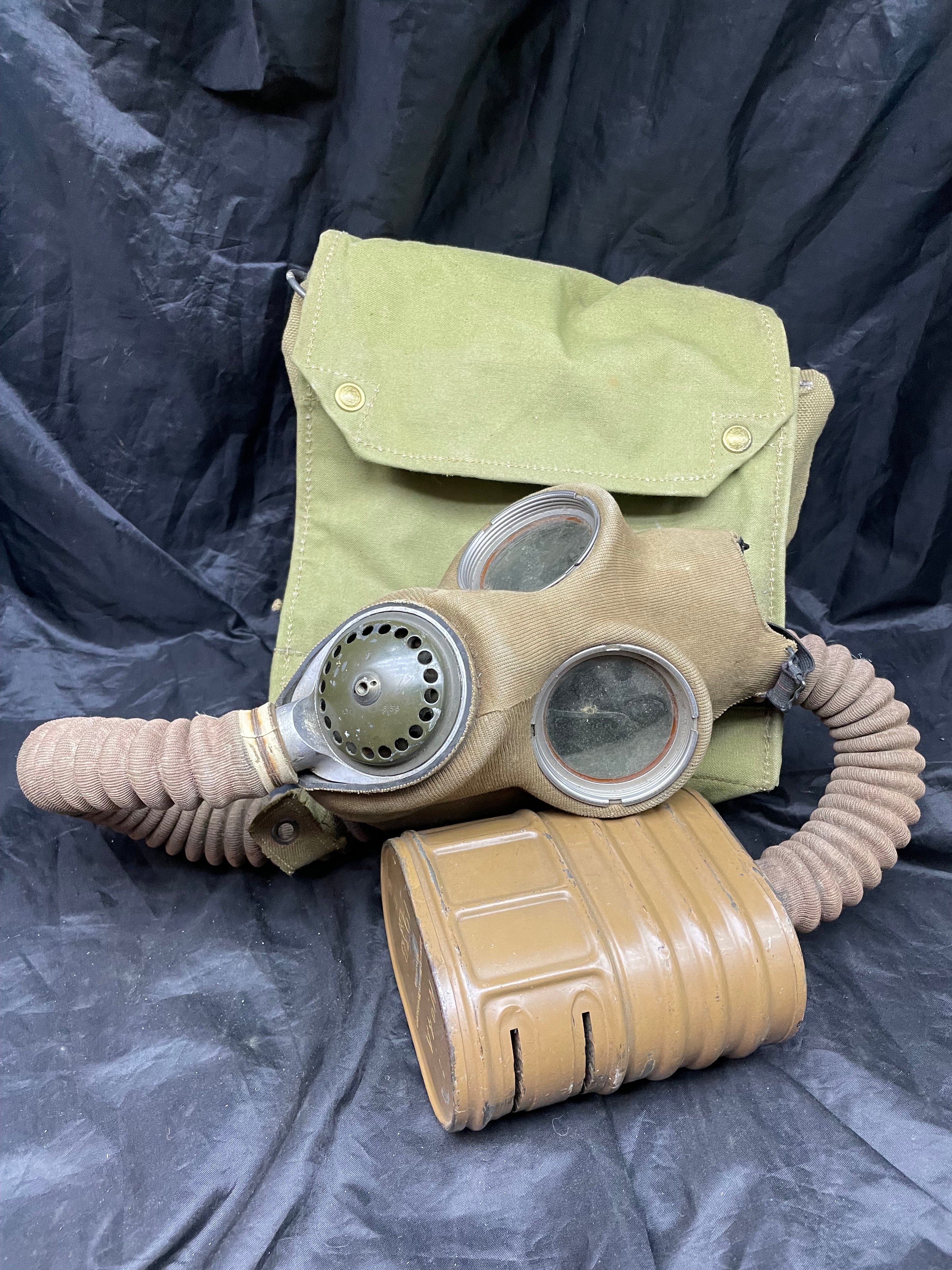 Original WW2 British Army Long-Hose Gas Mask with Bag - The Militaria Shop