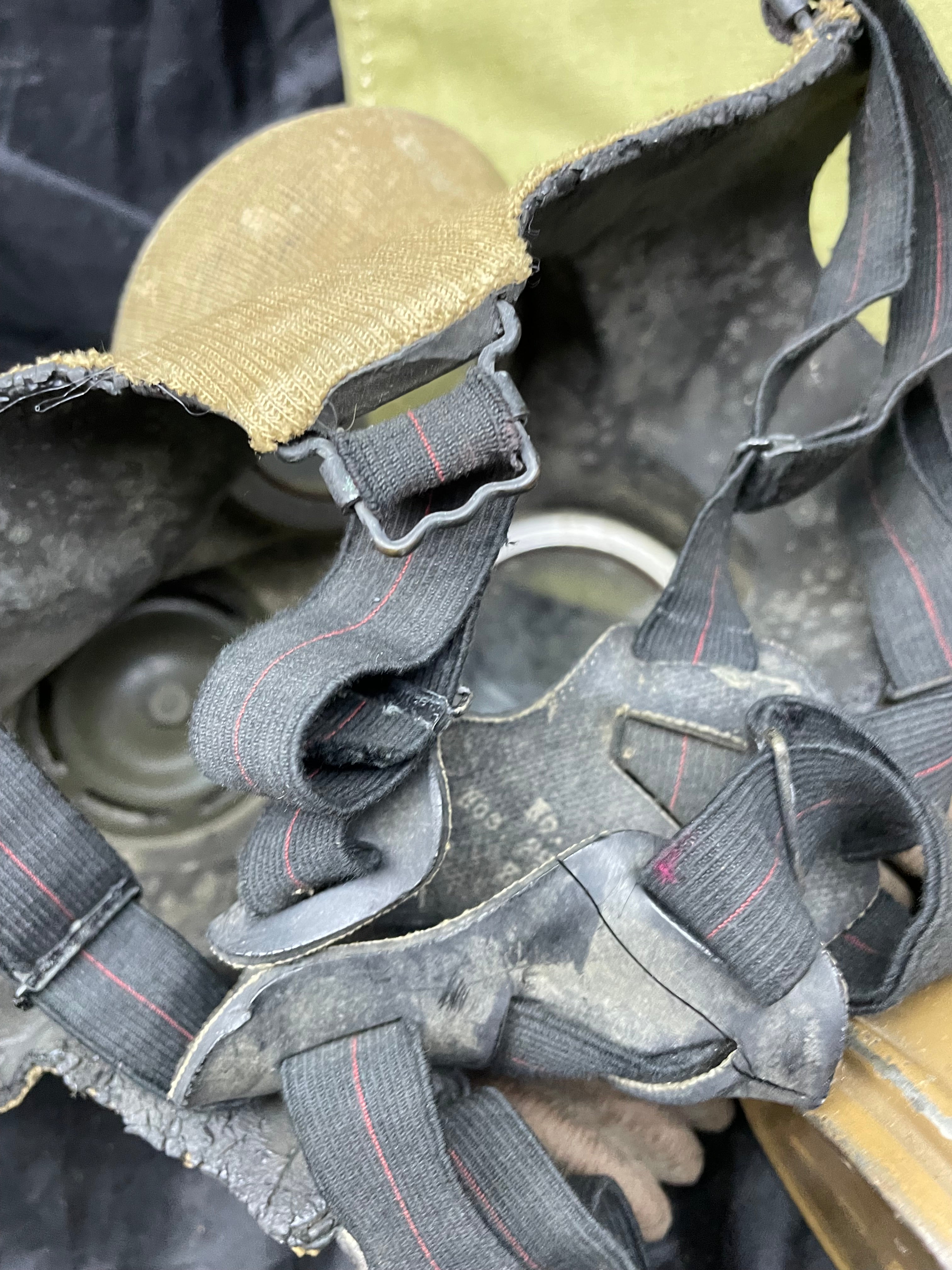 Original WW2 British Army Long-Hose Gas Mask with Bag - The Militaria Shop