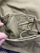 Charger l'image dans la galerie, Original WW2 British Army Long-Hose Gas Mask with Bag - The Militaria Shop