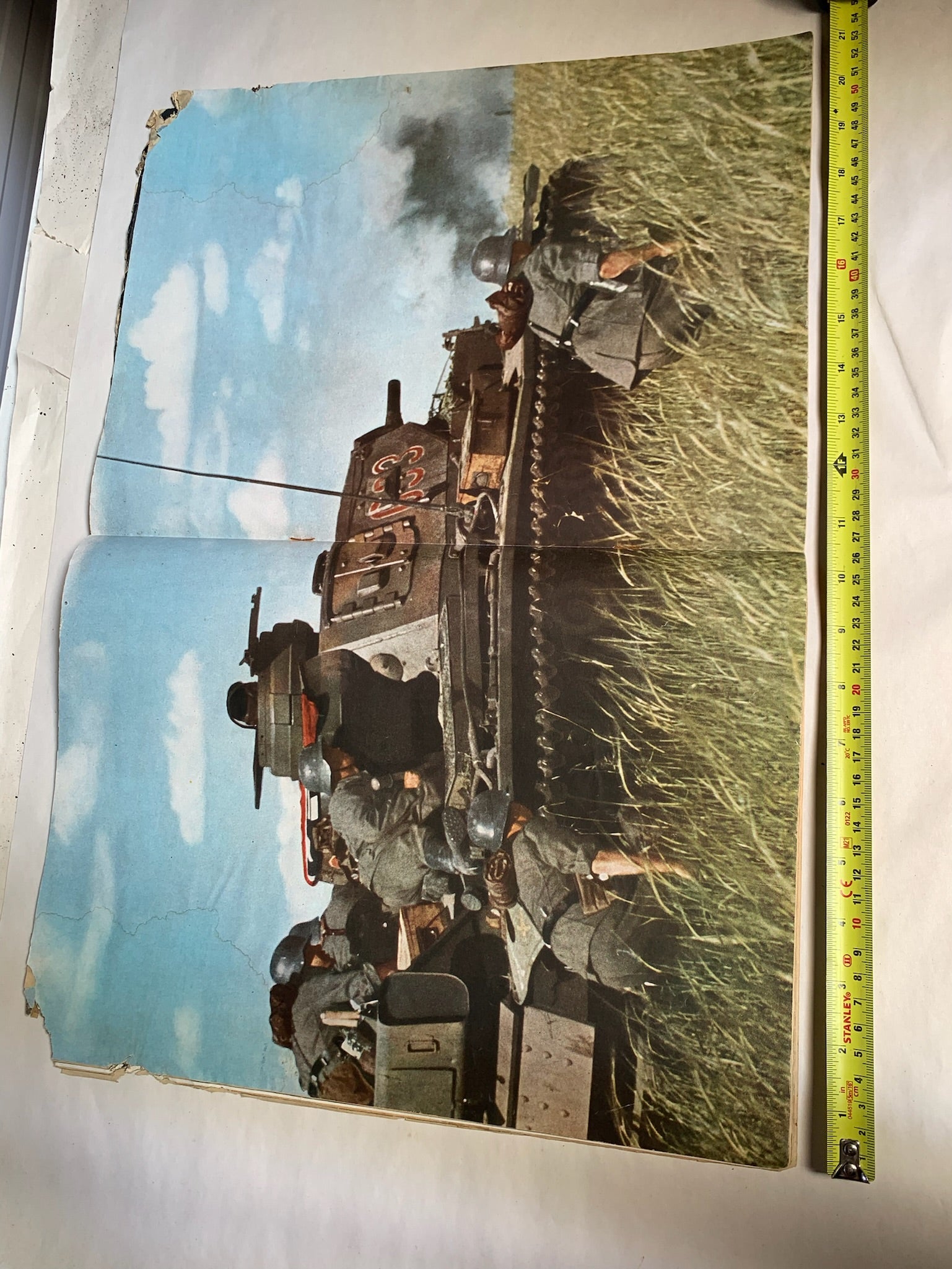 Original French Language WW2 German Signal Magazine - December 1942 - The Militaria Shop