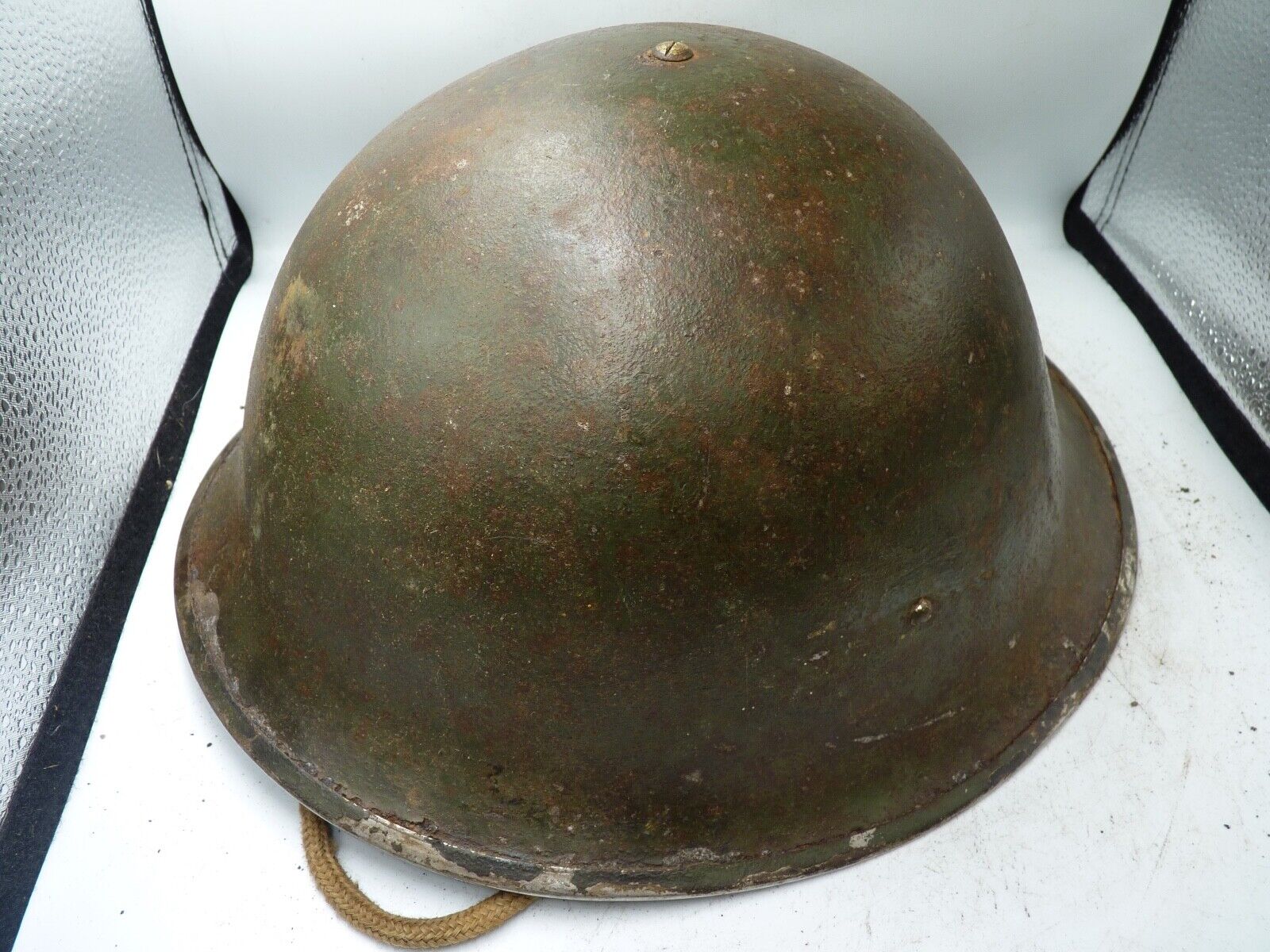 Mk3 Canadian British Army Original WW2 Turtle Helmet High Rivet