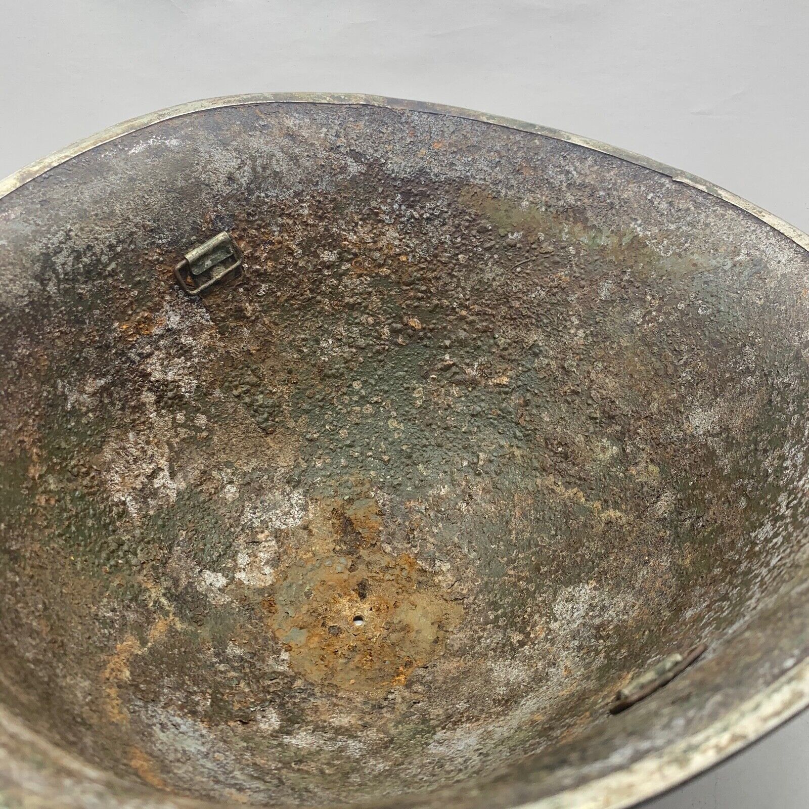 Original WW2 British / Canadian Army Mk3 Hight Rivet Turtle Army Combat Helmet - The Militaria Shop