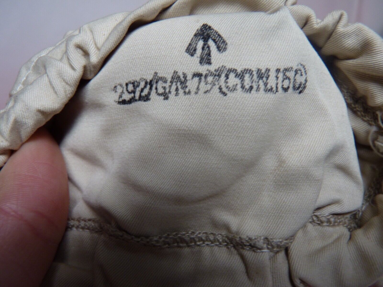 Original WW2 British Army Gunners Winter White Gloves - The Militaria Shop