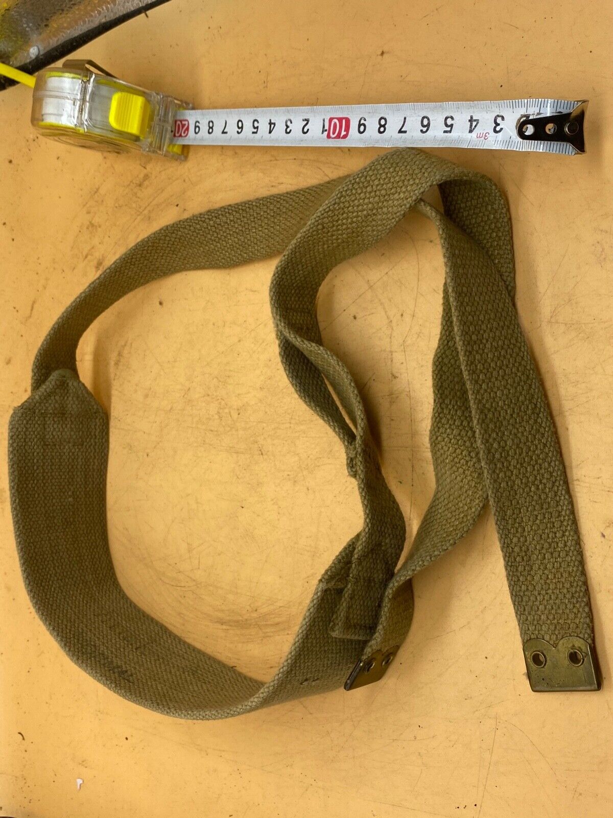 Original WW2 British Army 1937 Pattern NORMAL Size Shoulder Strap. - The Militaria Shop