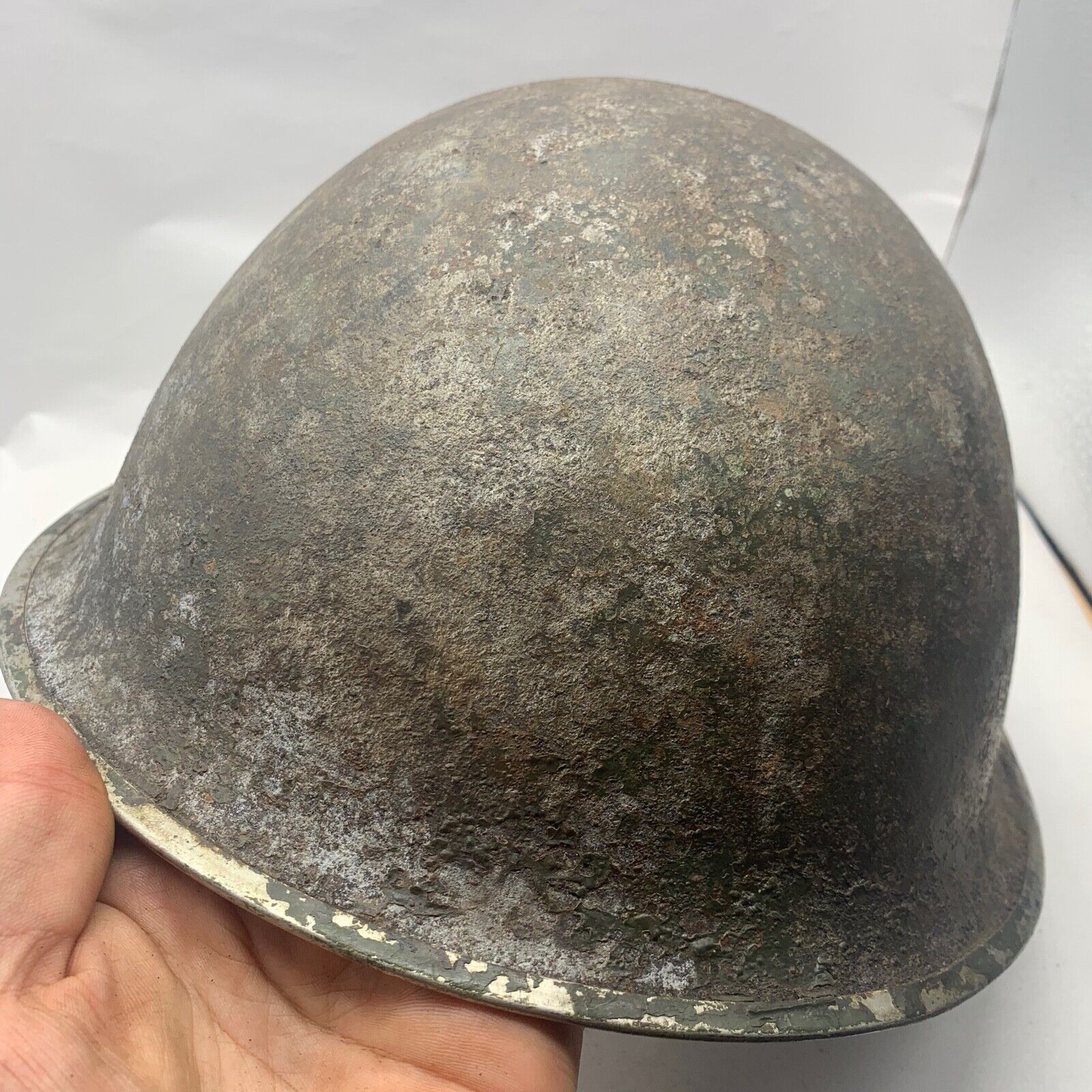 Original WW2 British / Canadian Army Mk3 Hight Rivet Turtle Army Combat Helmet - The Militaria Shop