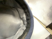 Charger l'image dans la galerie, Royal Air Force Female Officers Cap with Good Badge and Cap Band. Lovely item - The Militaria Shop