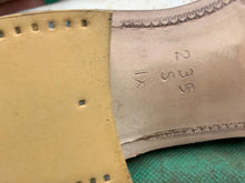 Charger l'image dans la galerie, Original WW2 British Army Women's White Summer Shoes - ATS WAAF - Size 235s - The Militaria Shop