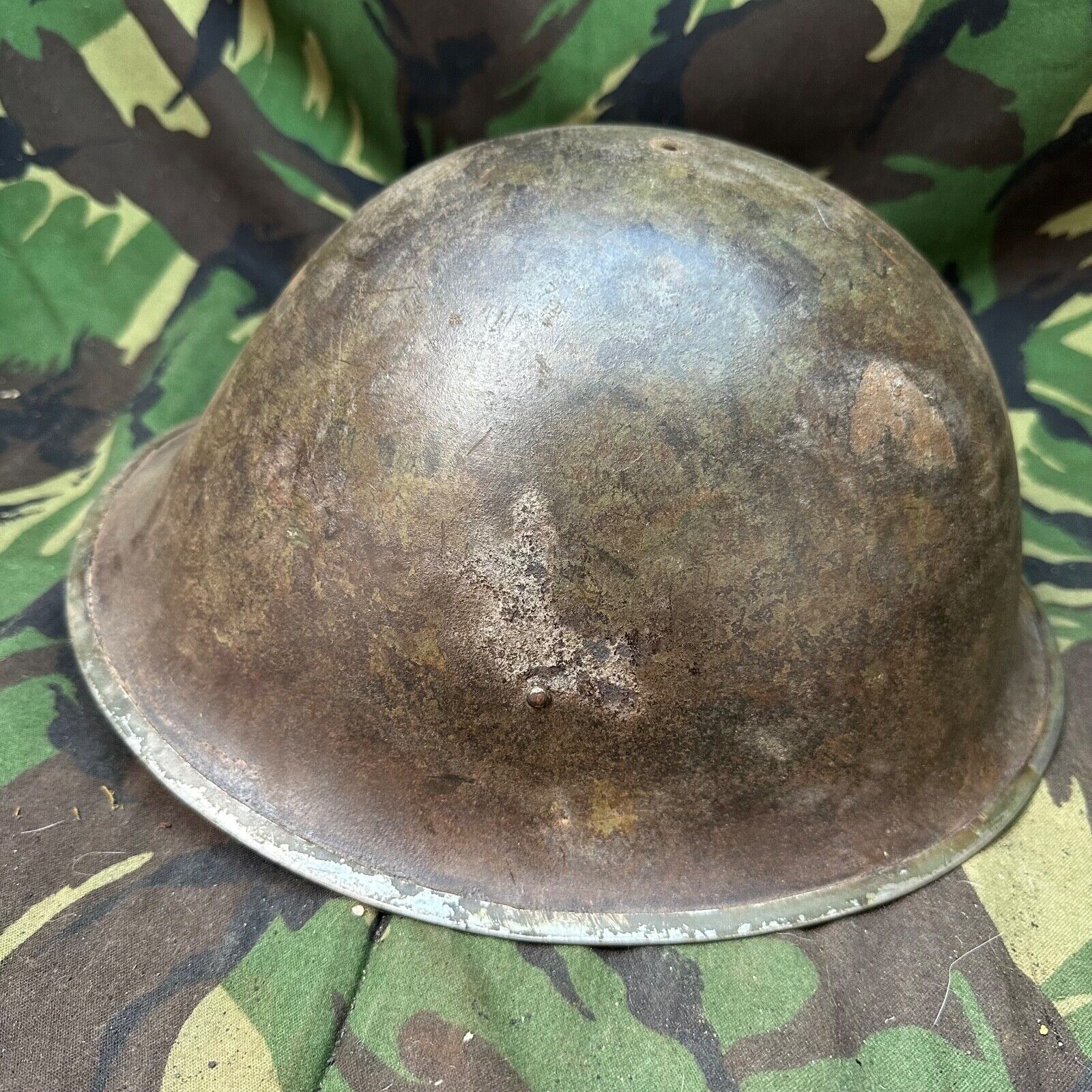 Original WW2 British Canadian Army Mk3 Turtle Helmet