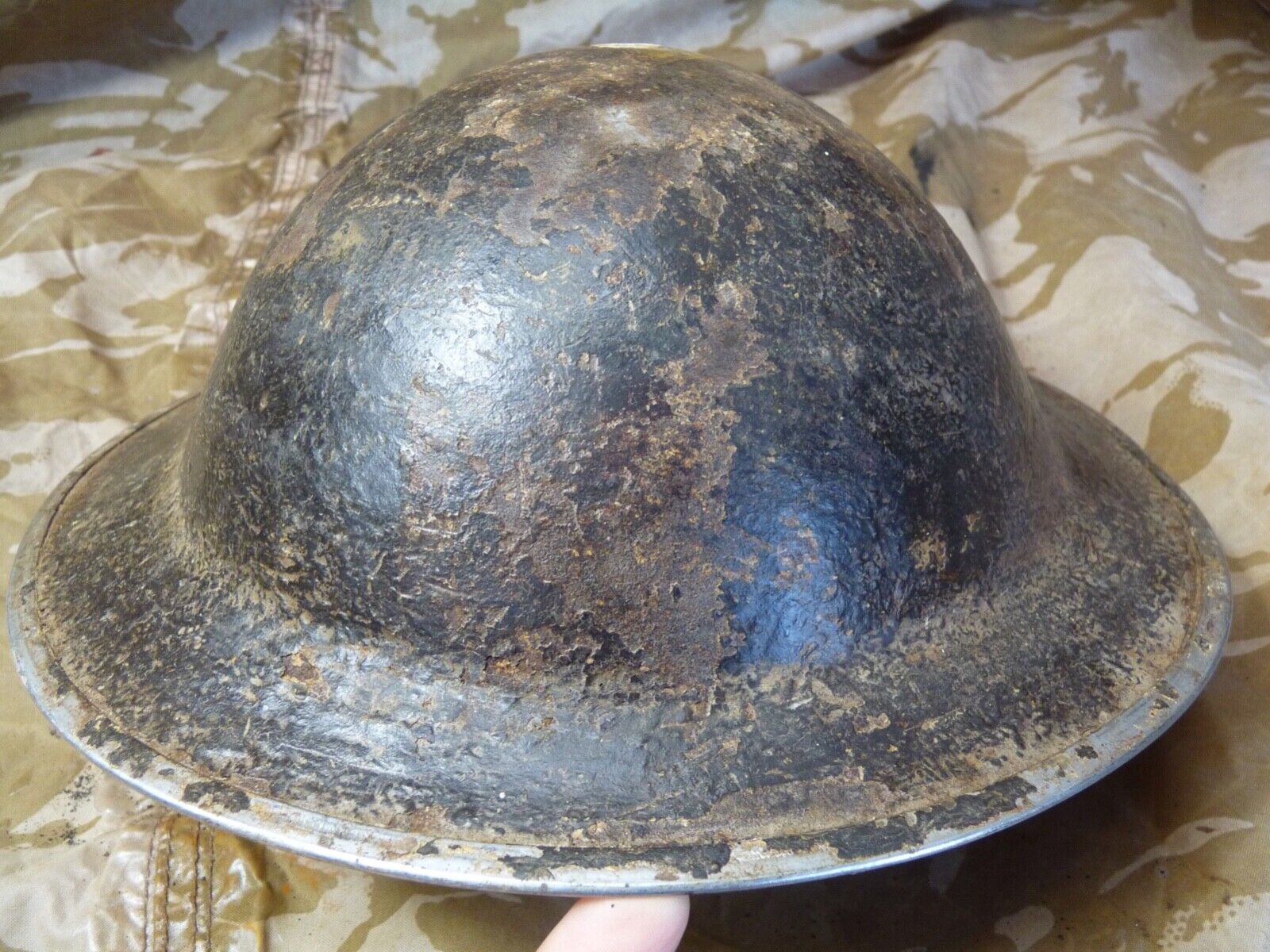 Original WW2 British Style South African Mk2 Army Combat Helmet - The Militaria Shop