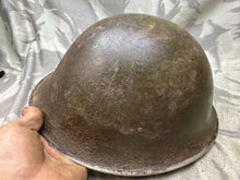 Charger l'image dans la galerie, Original WW2 Canadian / British Army Mk3 High Rivet Turtle Helmet - The Militaria Shop