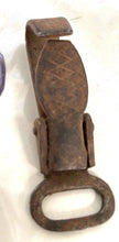 Lade das Bild in den Galerie-Viewer, 1 x WW2 German Army Luft Waterbottle / Equipment Hook for connecting to the belt
