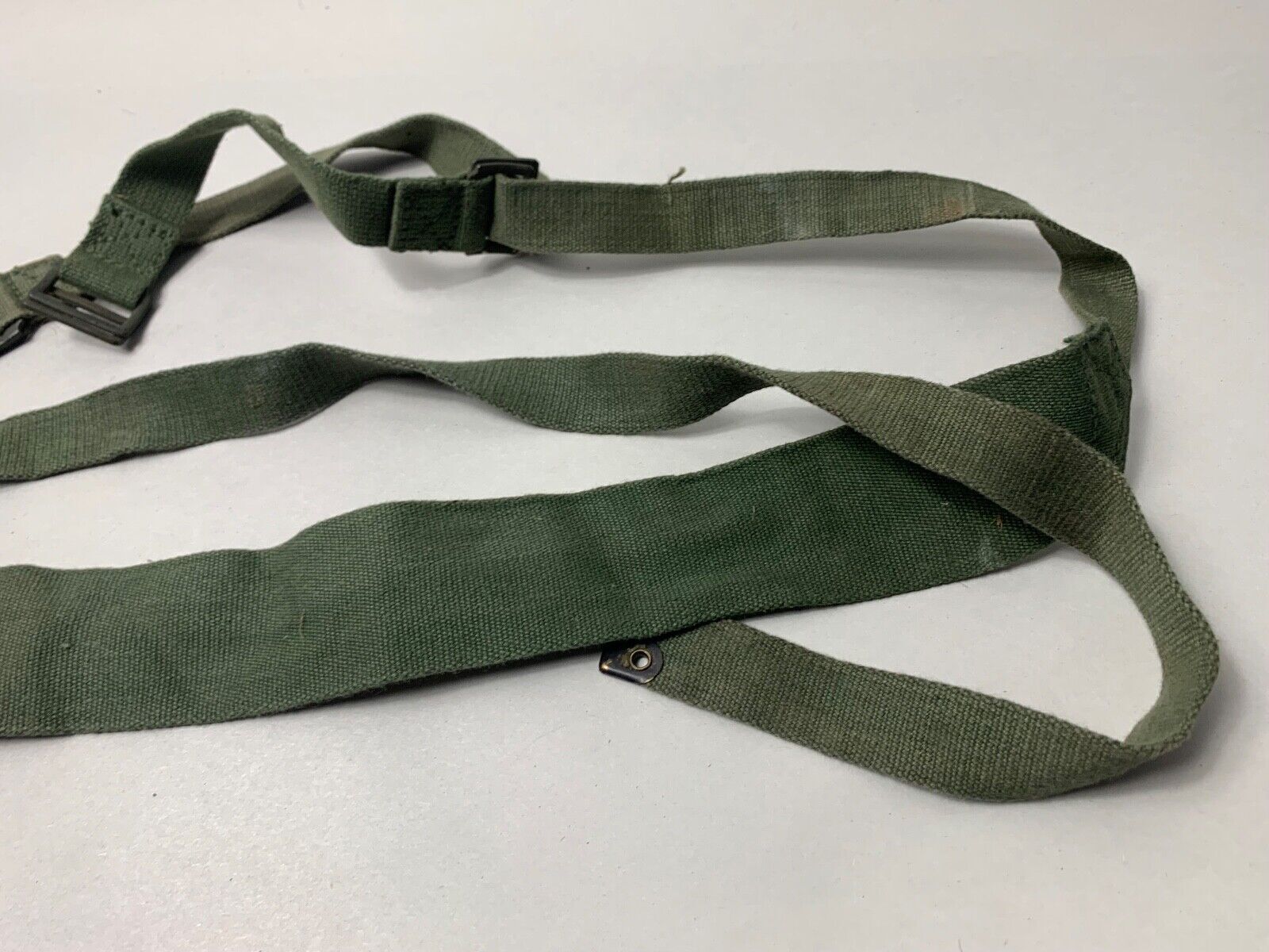 Original WW2 British Army 44 Pattern Shoulder / Equipment Strap - 1945 Dated - The Militaria Shop