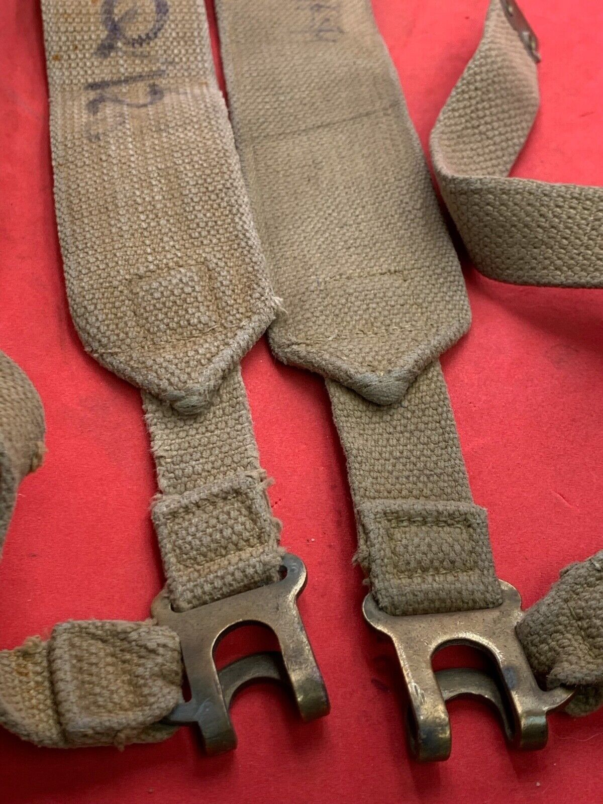 Original WW2 Pattern British Army L Straps Pair - 37 Pattern Webbing Haversack - The Militaria Shop