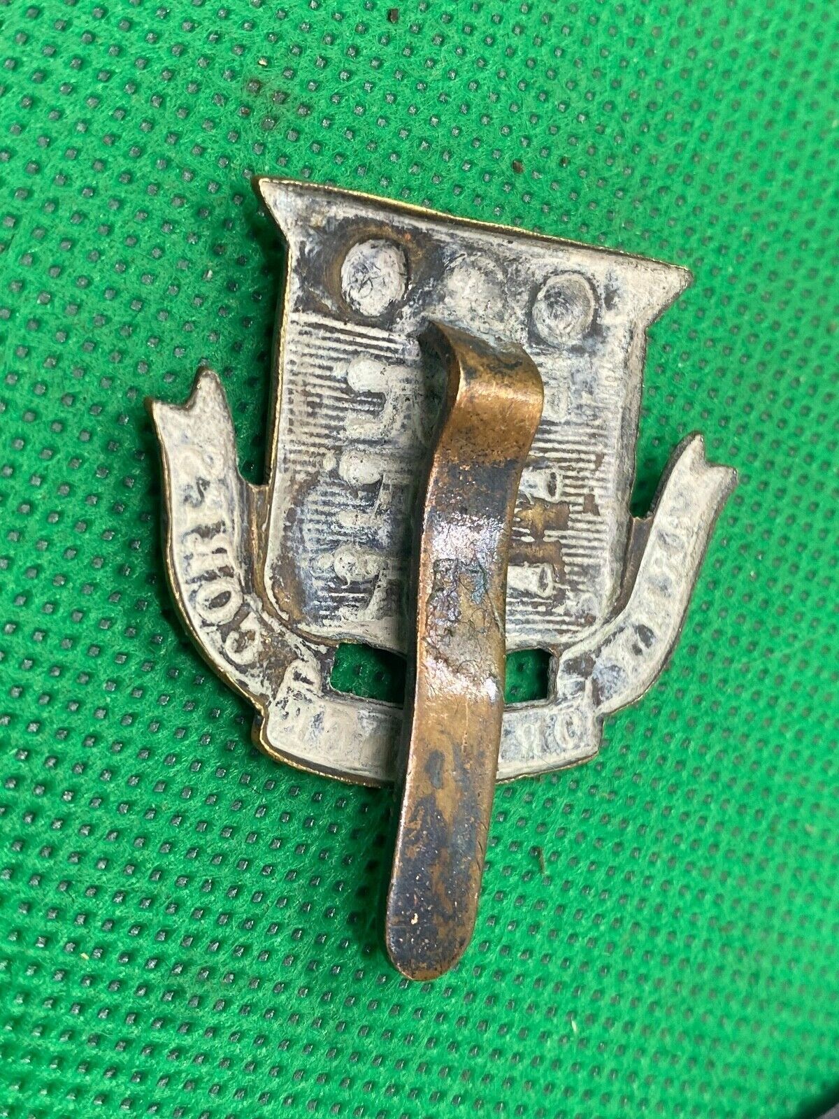 British Army - Army Ordnance Corps Cap Badge - The Militaria Shop