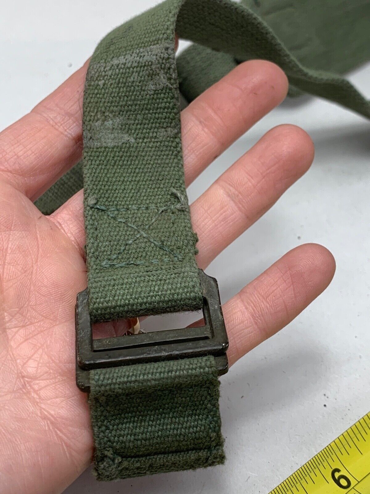 Original WW2 British Army 44 Pattern Shoulder Strap - 1945 Dated - The Militaria Shop