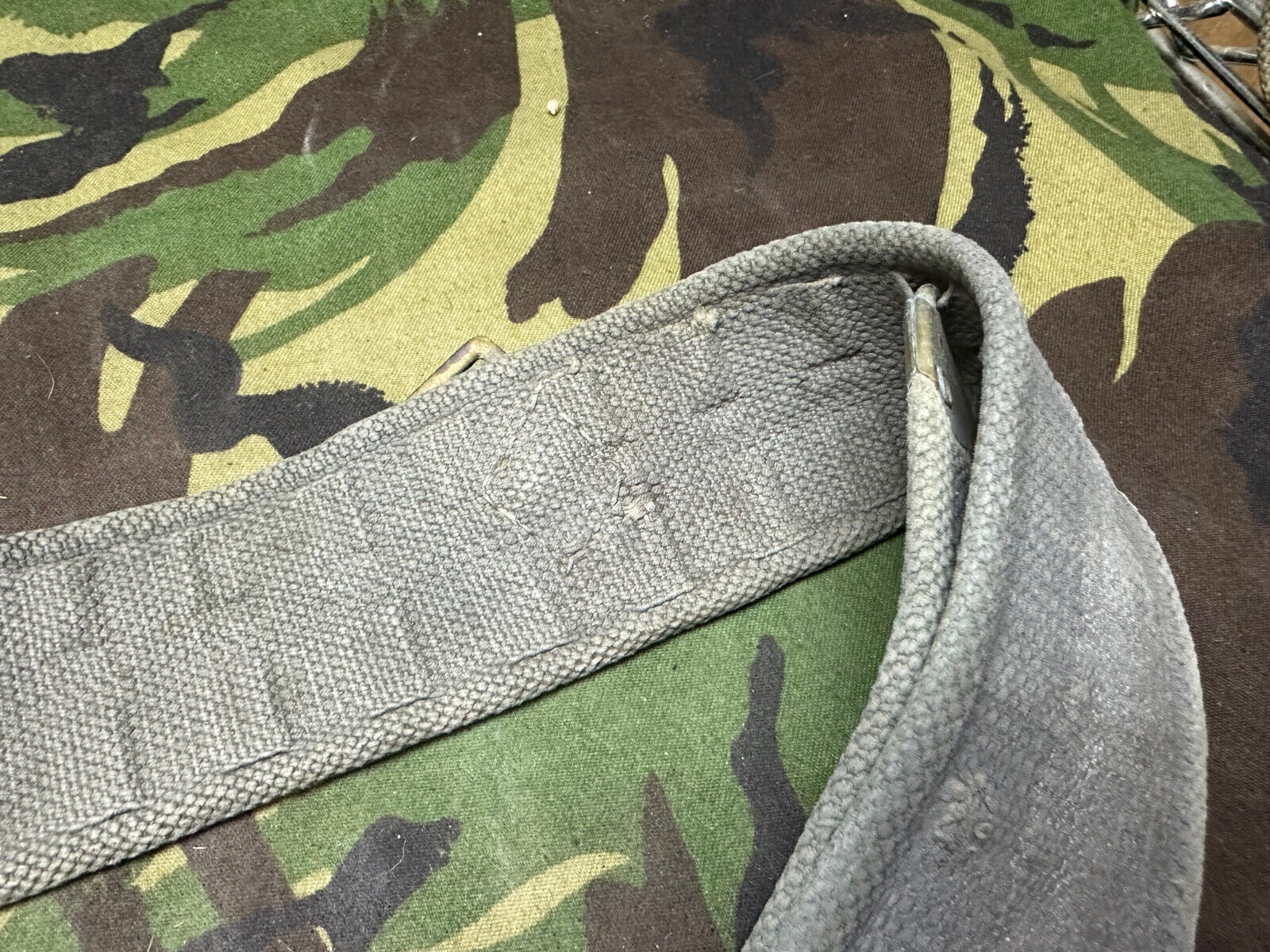 Original British Royal Air Force RAF Blue WW2 37 Pattern Belt - 38" Waist M - The Militaria Shop
