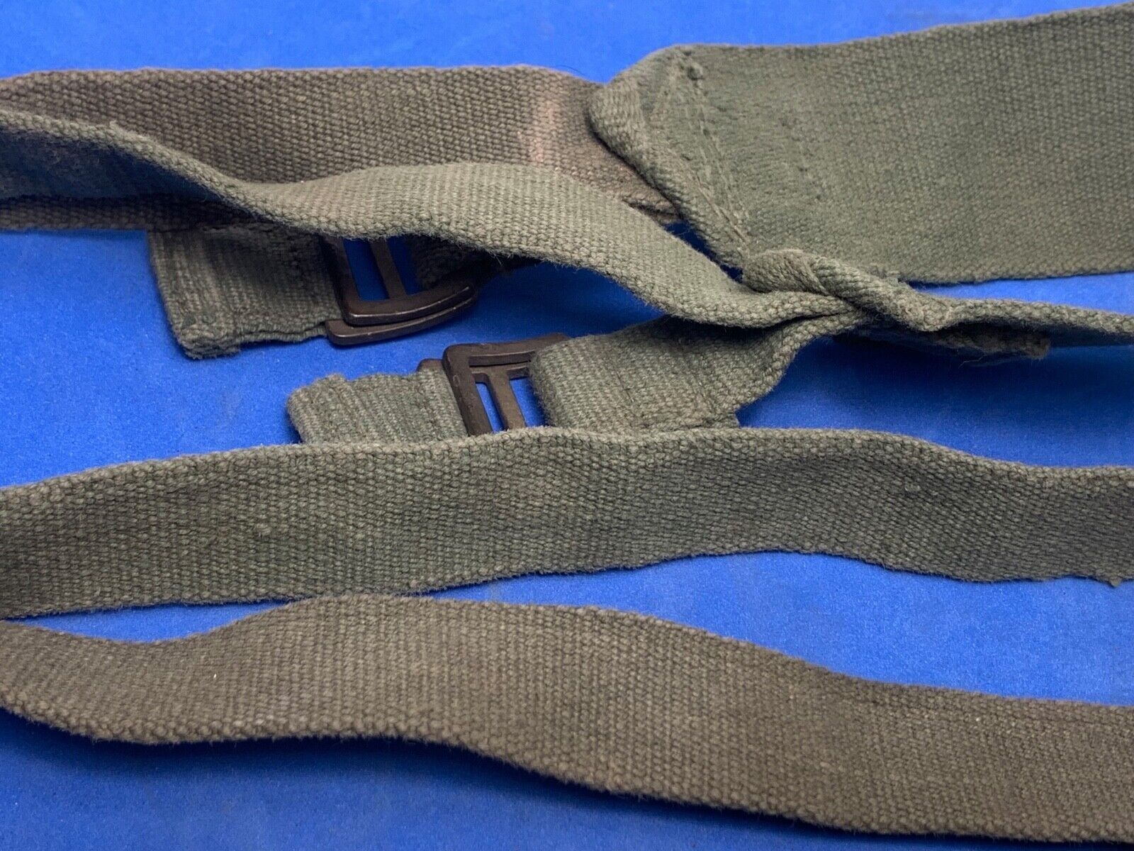 Original WW2 British Army 44 Pattern Shoulder Strap - 1945 Dated - The Militaria Shop