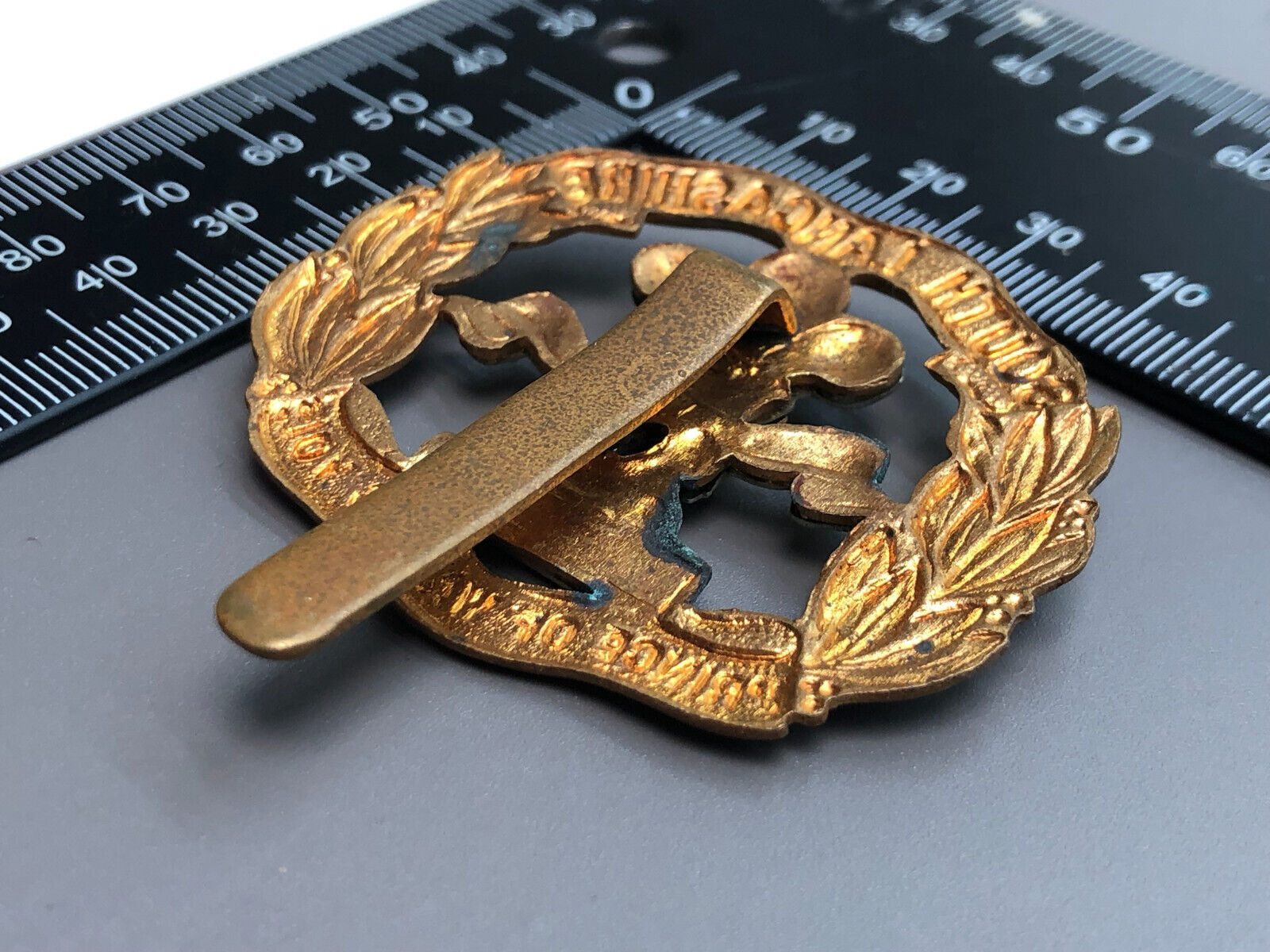 Original British Army WW2 South Lancashire Regiment Cap Badge - The Militaria Shop