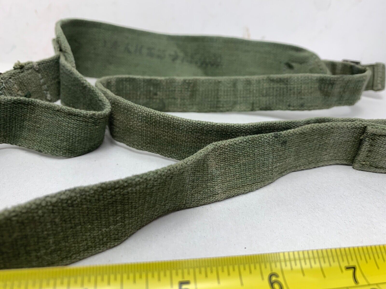 Original WW2 British Army 44 Pattern Shoulder Strap - 1945 Dated - The Militaria Shop