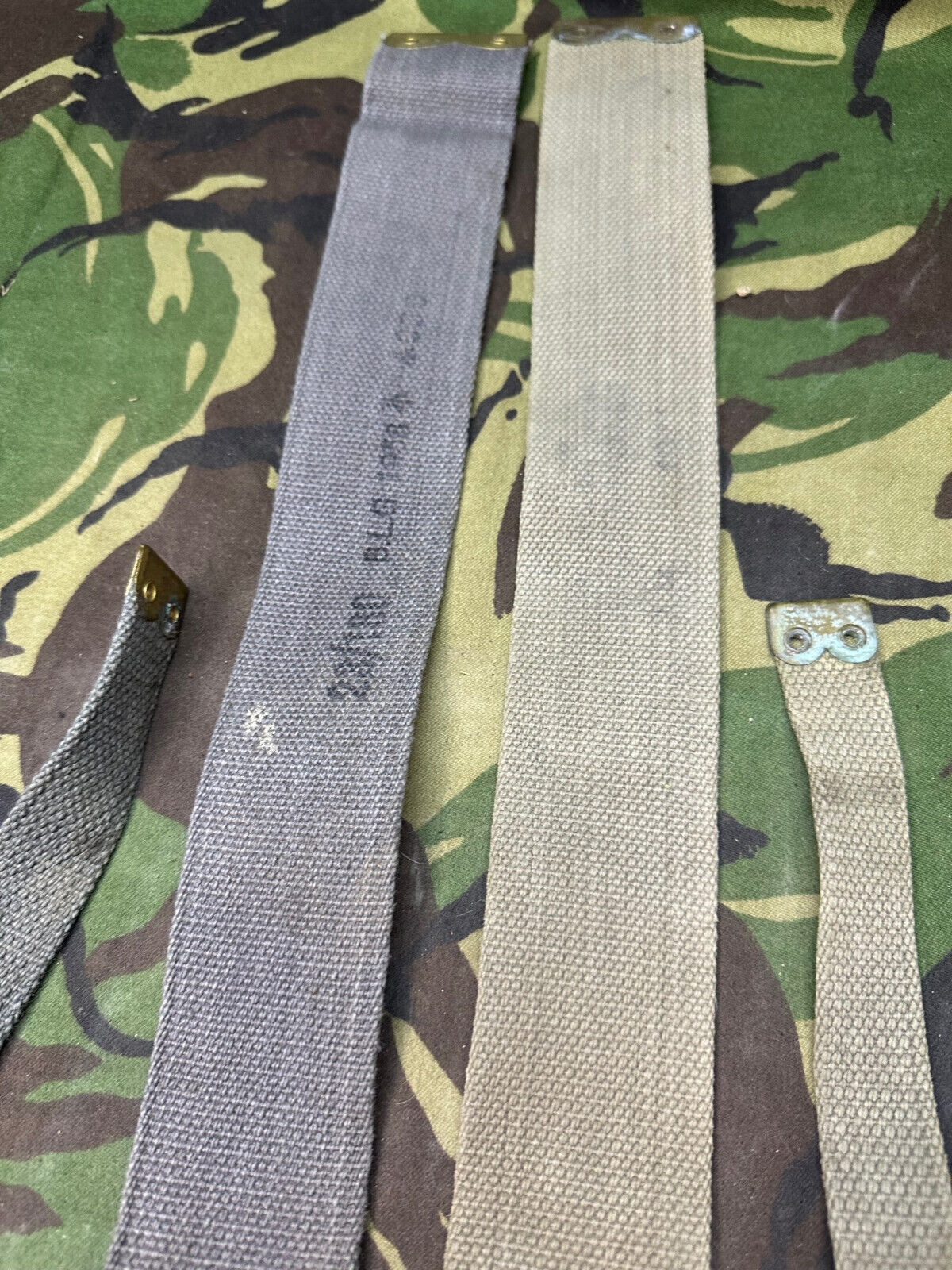 Original British Royal Air Force RAF Blue L Strap Pair - WW2 37 Pattern - The Militaria Shop