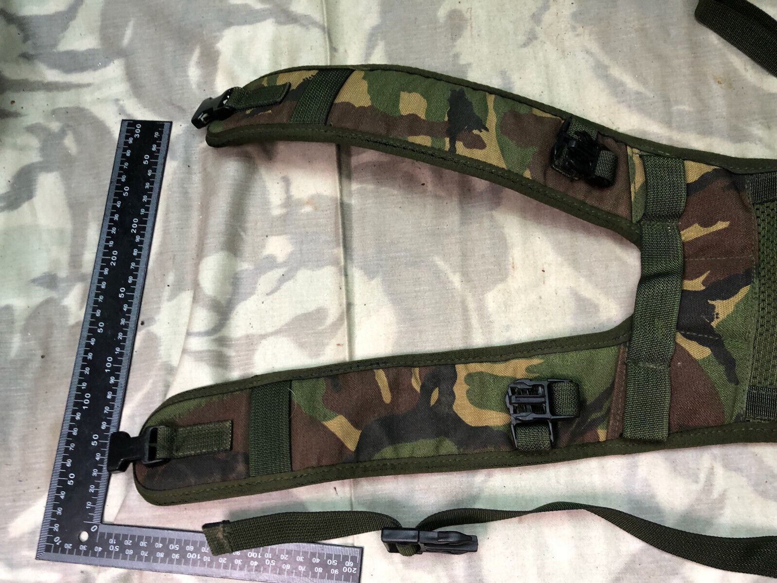 British Army Woodland DPM PLCE Day Pack Bergen Side Pocket Rucksack Yoke - The Militaria Shop