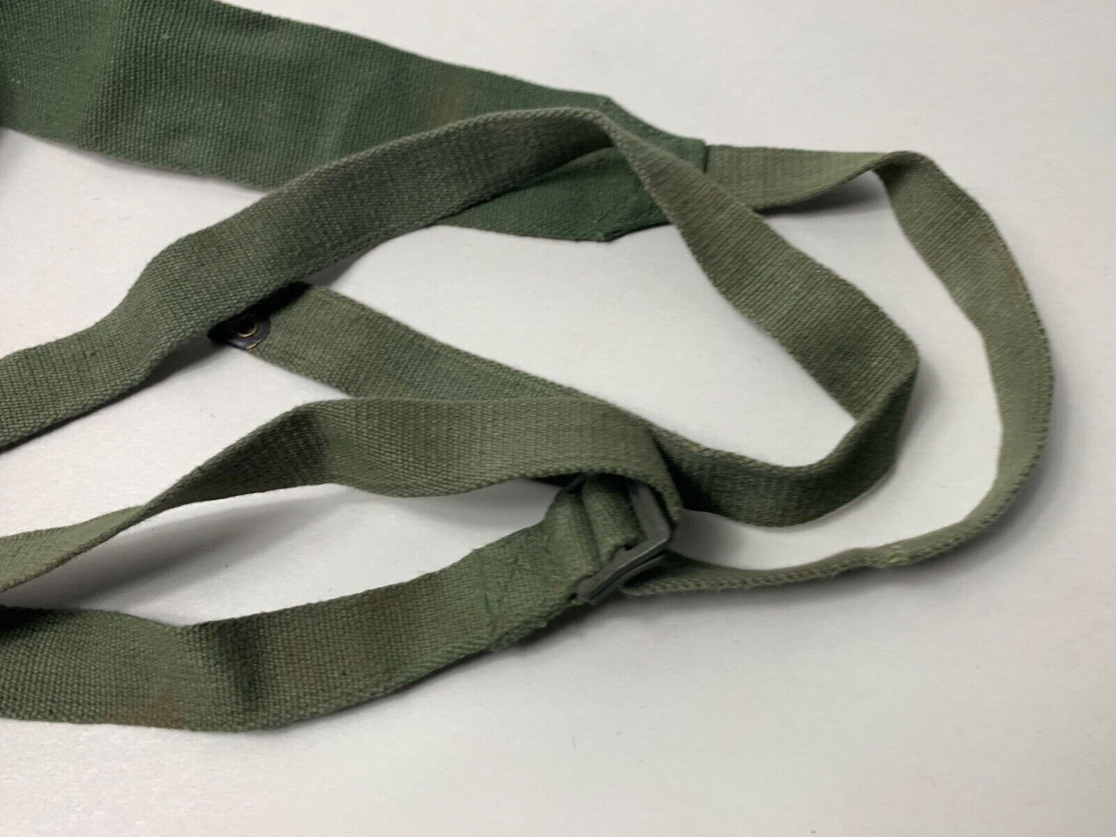 Original WW2 British Army 44 Pattern Shoulder / Equipment Strap - 1945 Dated - The Militaria Shop