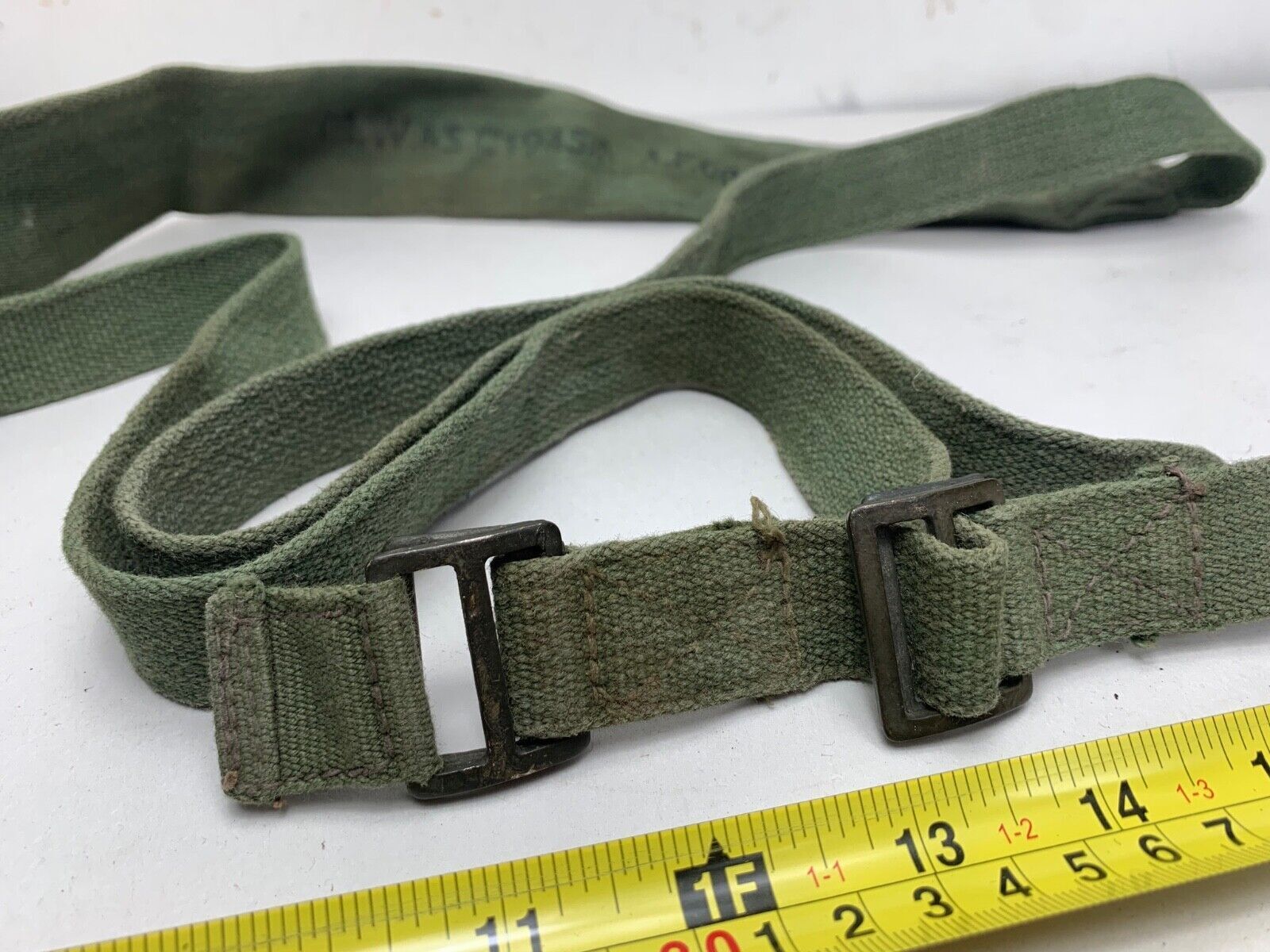 Original WW2 British Army 44 Pattern Shoulder Strap - 1945 Dated - The Militaria Shop