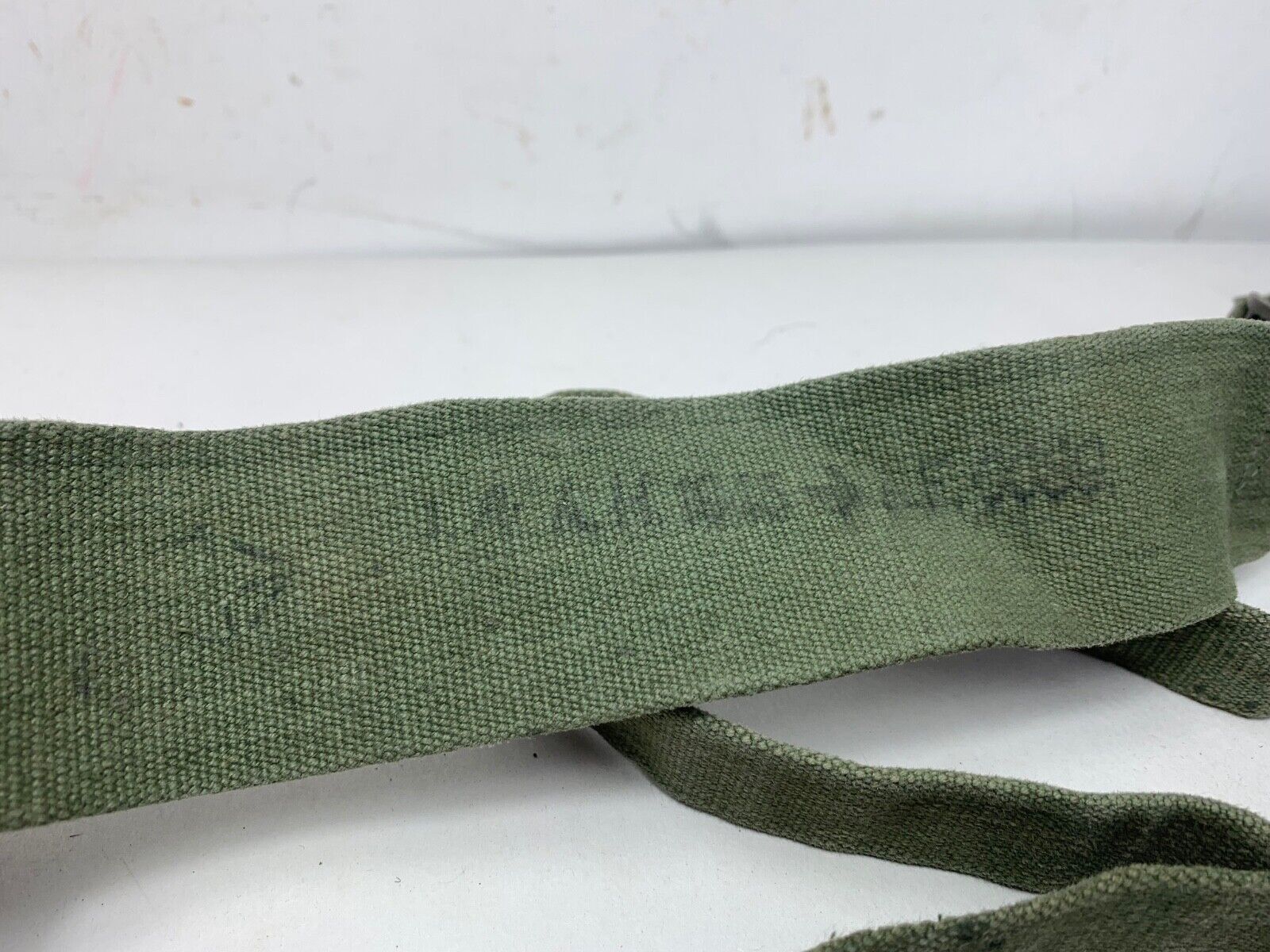 Original WW2 British Army 44 Pattern Shoulder Strap - 1945 Dated - The Militaria Shop