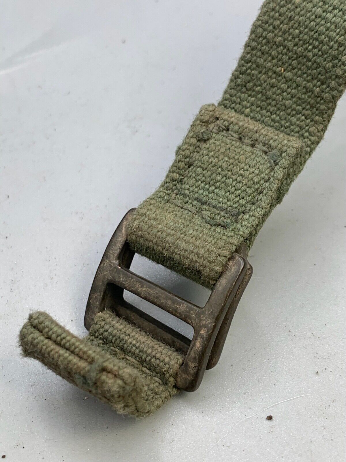 Original WW2 British Army 44 Pattern Shoulder Strap - 1945 Dated - The Militaria Shop