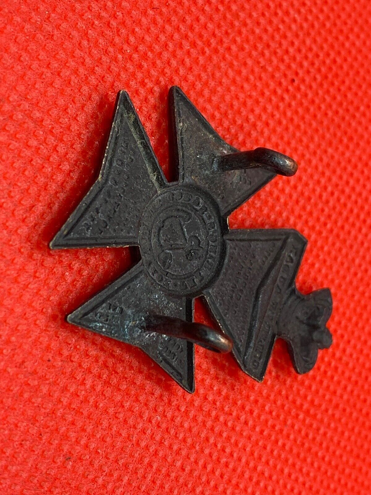 Original Victorian Crown The King's Royal Rifle Corps Cap / Pouch Badge - The Militaria Shop