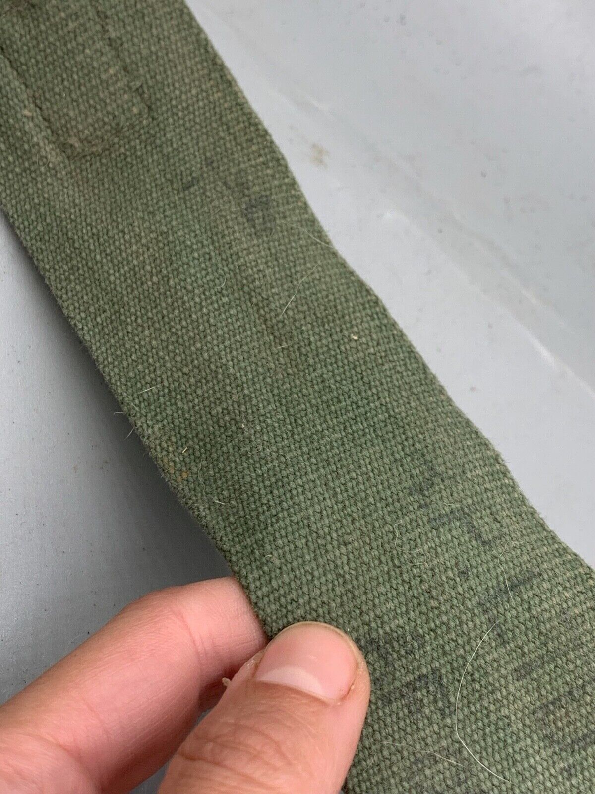 Original WW2 British Army 44 Pattern Shoulder Strap - 1945 Dated - The Militaria Shop