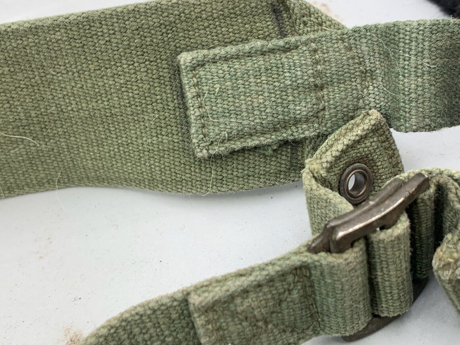 Original WW2 British Army 44 Pattern Shoulder Strap - The Militaria Shop