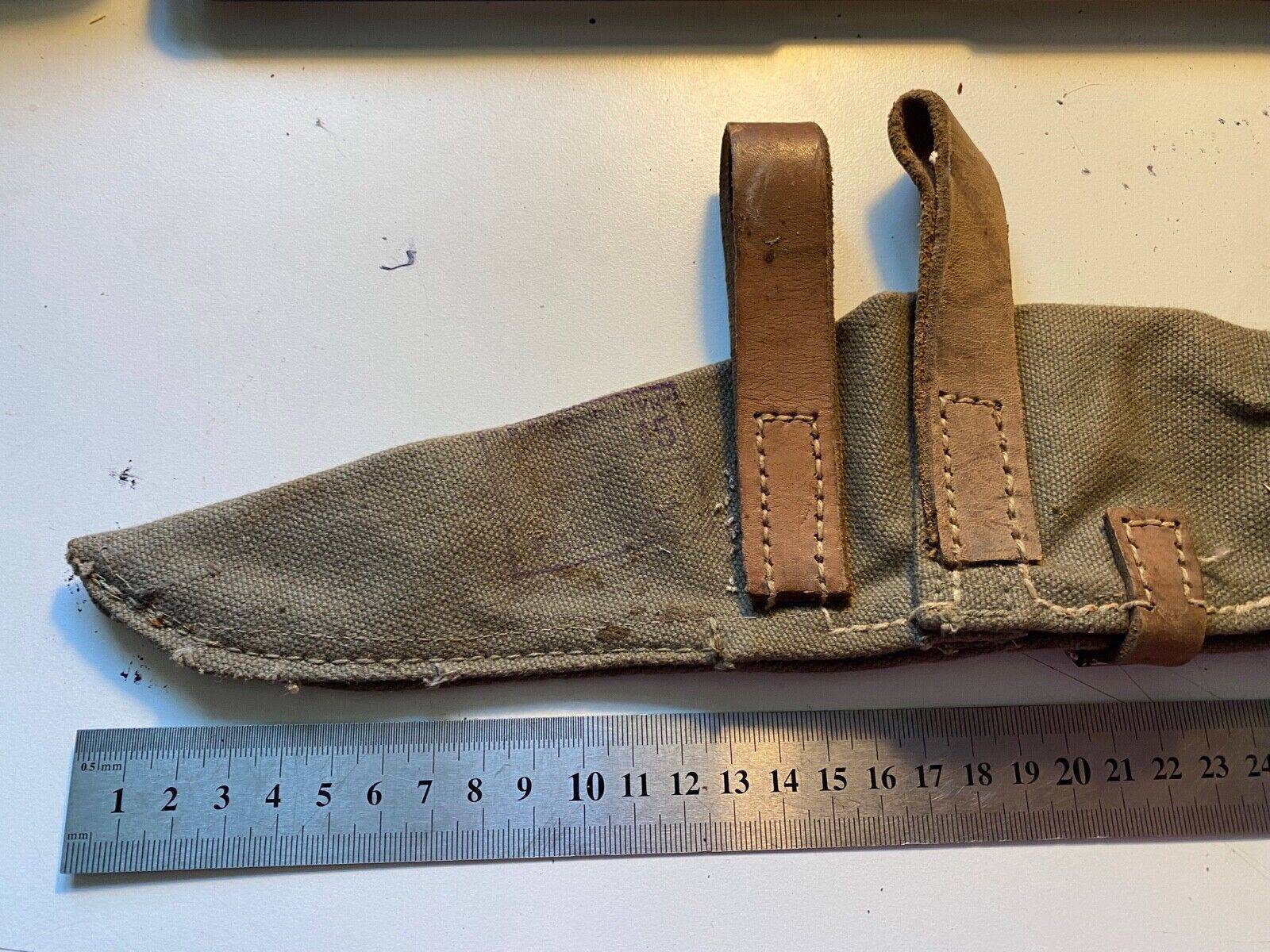 A canvas 1915 pattern Bulgarian Army issue pick-axe head cover. Good condition. - The Militaria Shop