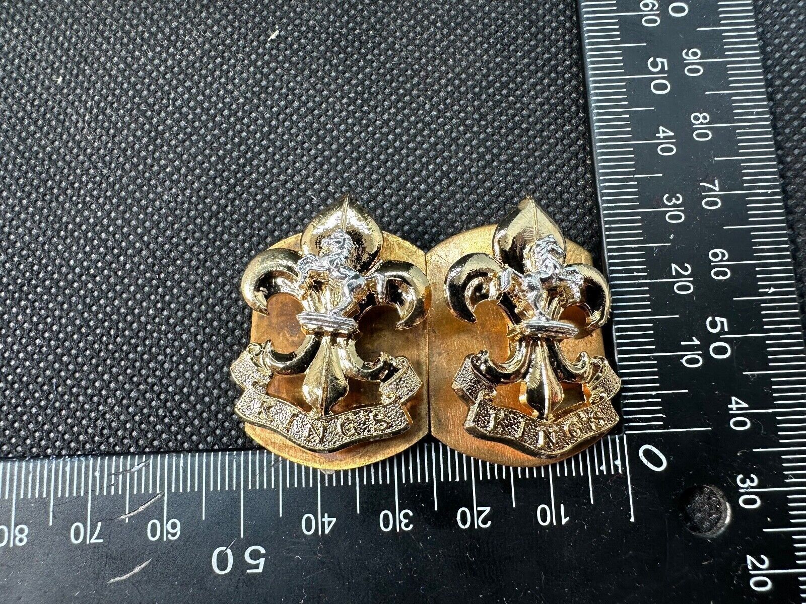 Genuine Unissued Kings Regiment Bi-Metal British Army Collar Badges - The Militaria Shop