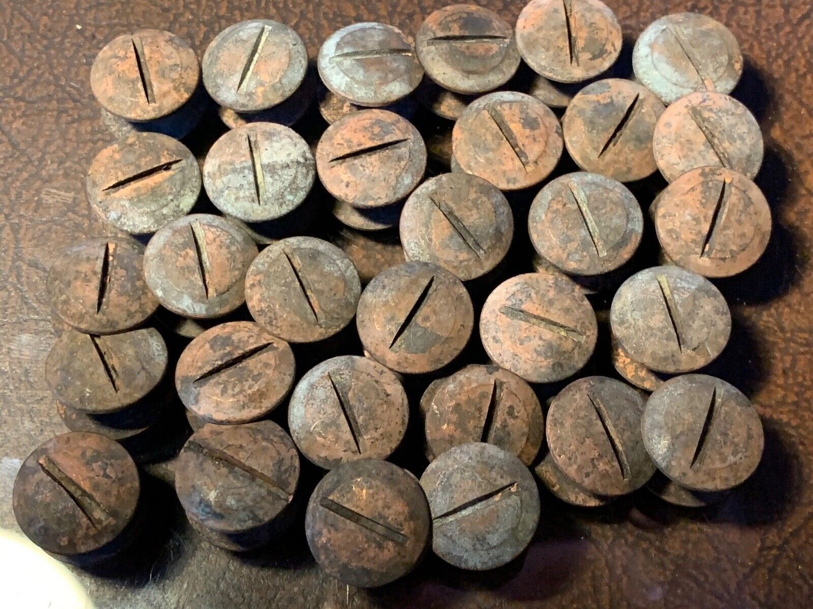 WW2 British Army Brodie / Turtle Mk1/2/3/4 Helmet Brass Dome Screw & Nut Set - The Militaria Shop