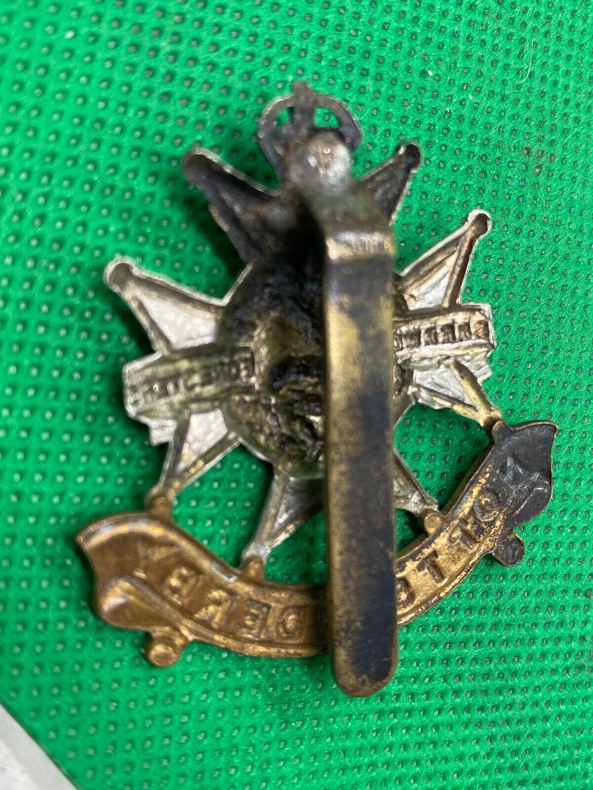 British Army - Notts & Derby Regiment Cap Badge - The Militaria Shop