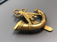 Charger l&#39;image dans la galerie, Original WW2 Light Infantry Regiment Cap Badge - The Militaria Shop
