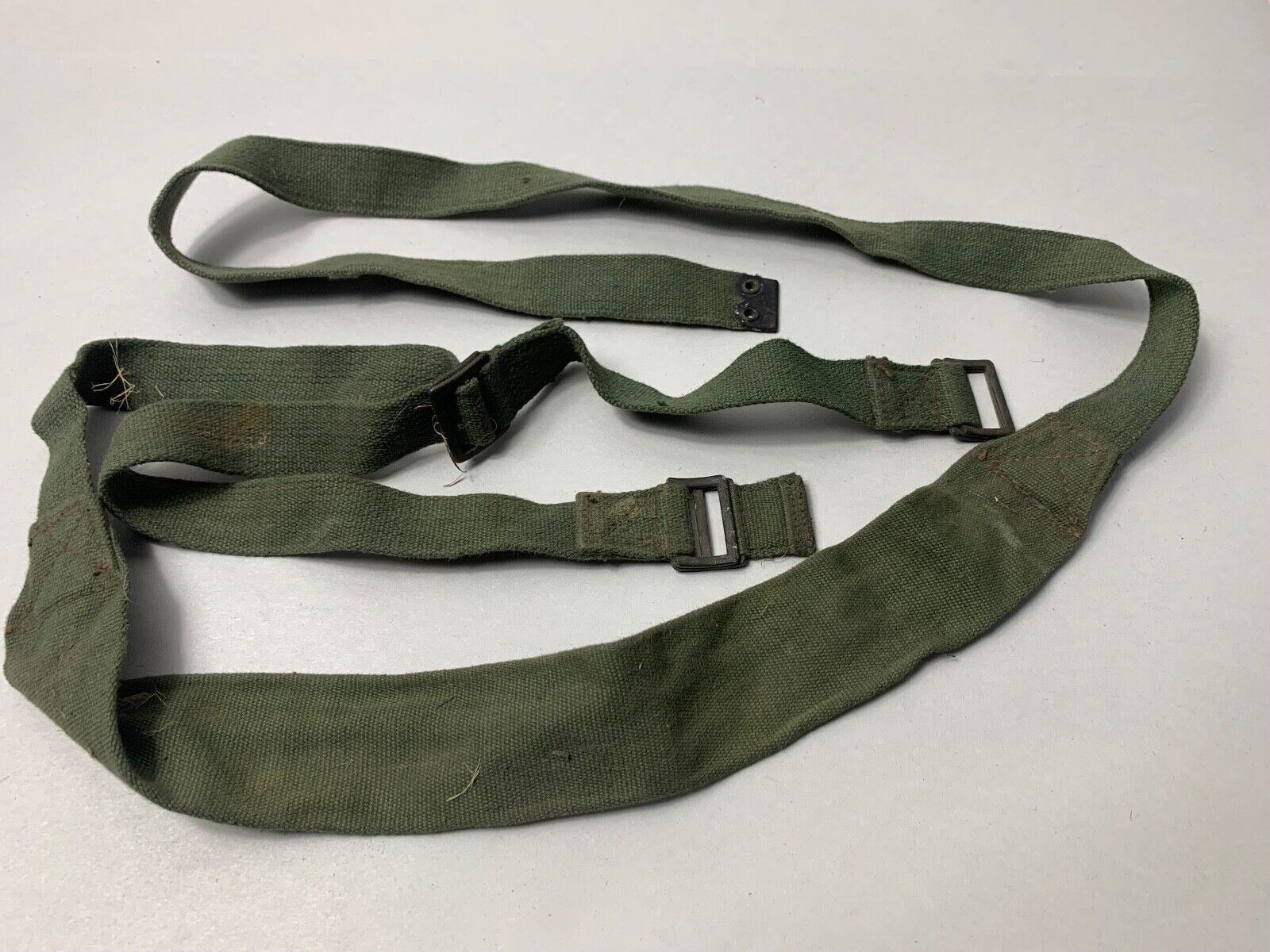 Original WW2 British Army 44 Pattern Shoulder / Equipment Strap - 1945 Dated - The Militaria Shop