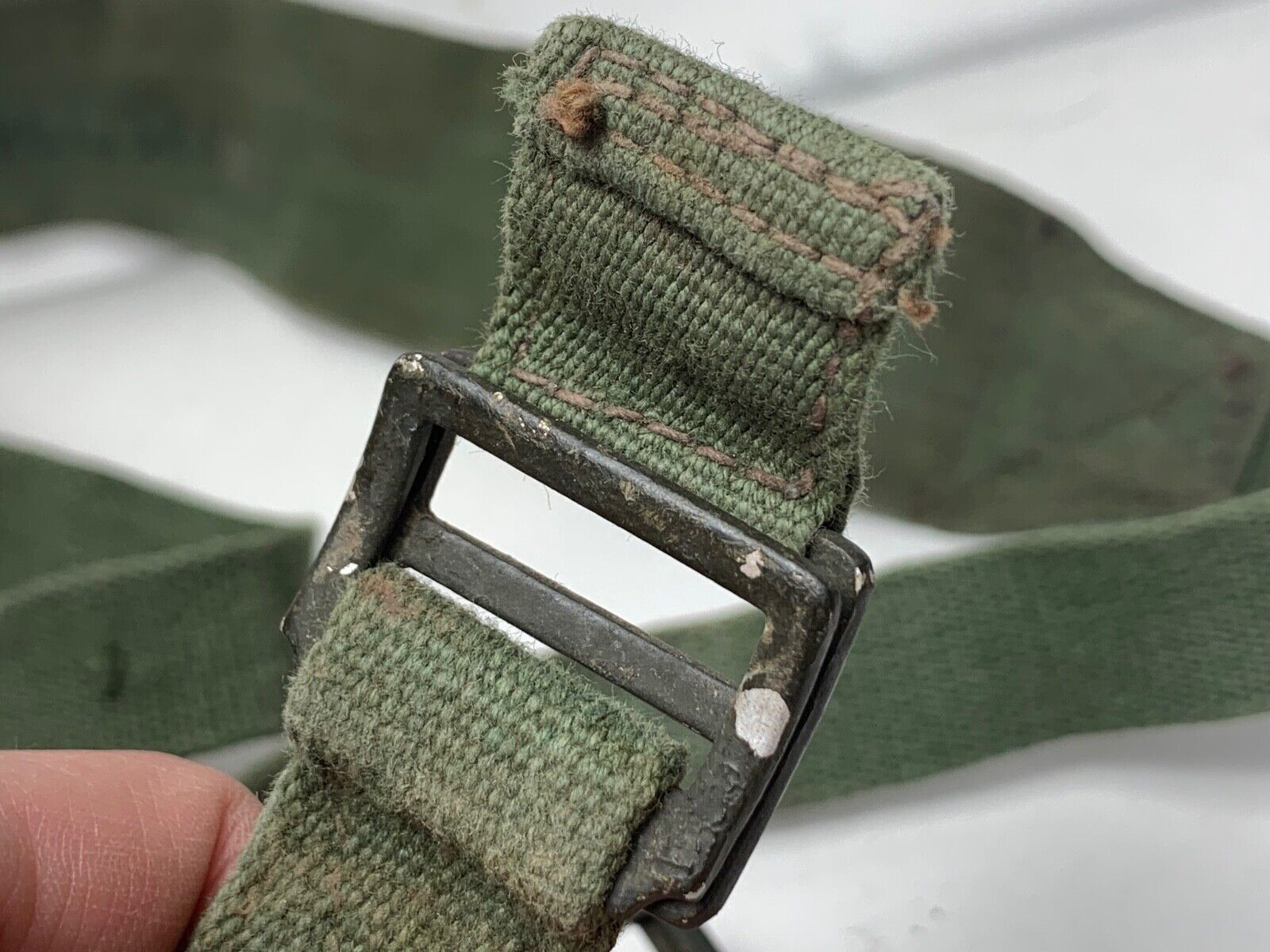 Original WW2 British Army 44 Pattern Shoulder Strap - 1945 Dated - The Militaria Shop