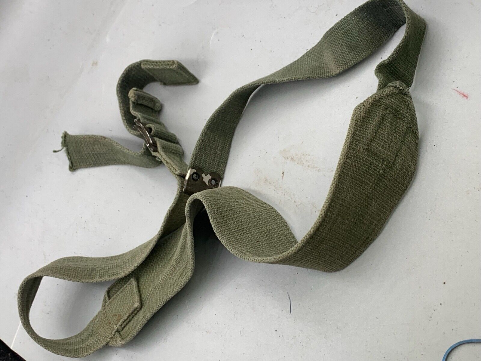 Original WW2 British Army 44 Pattern Shoulder Strap - The Militaria Shop