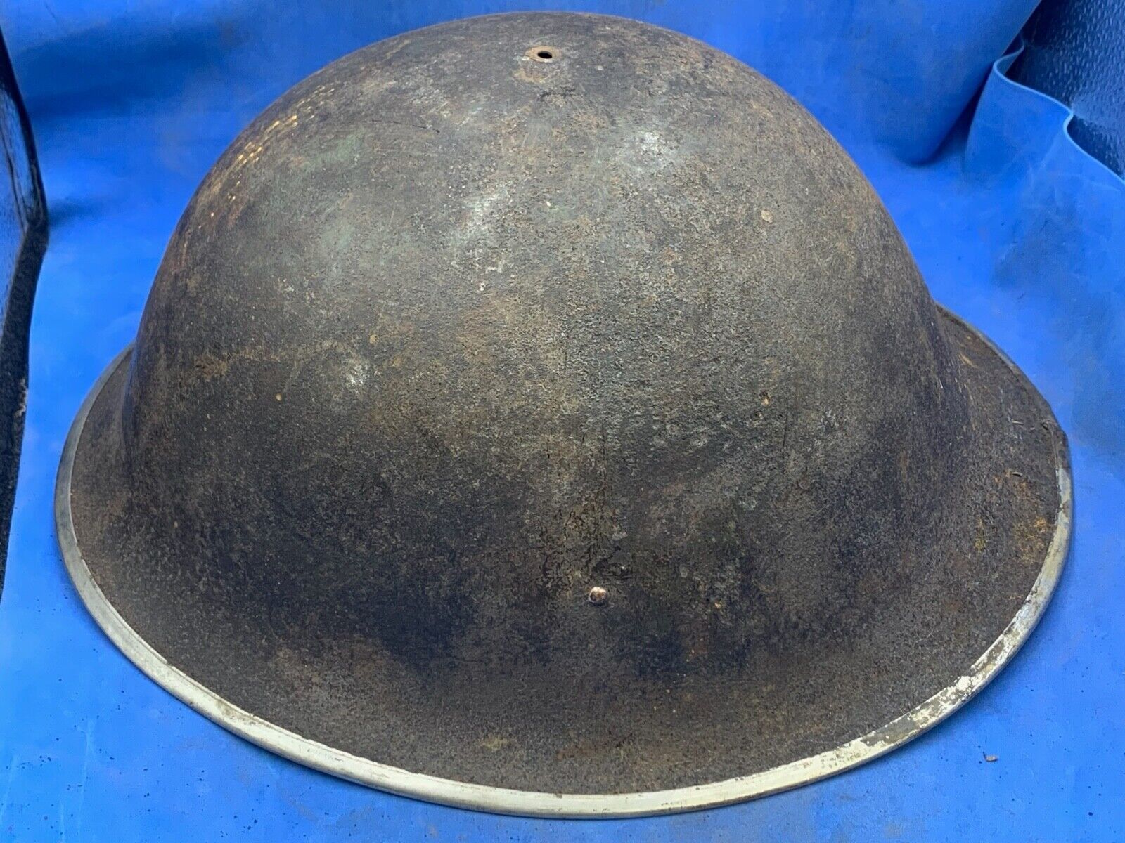 Original WW2 British Army / Canadian Army Mk3 Turtle Combat Helmet - The Militaria Shop
