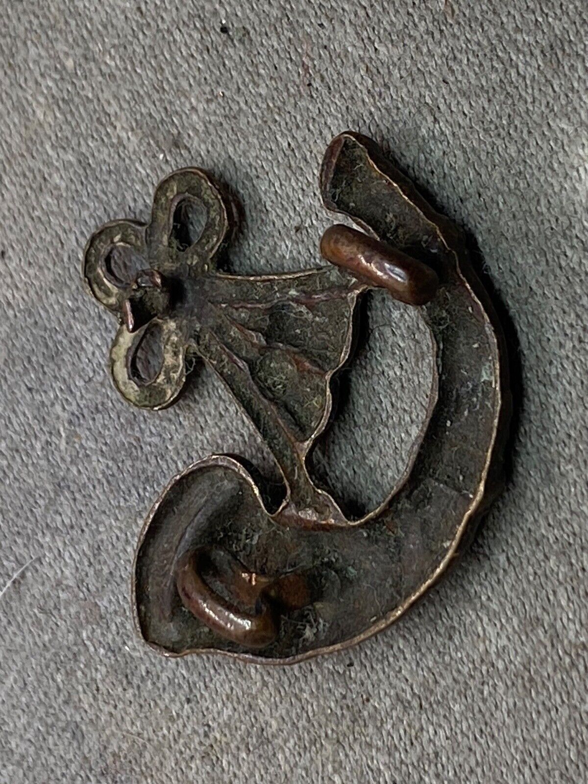 Original British Army WW1 / WW2 Officer's Bronze Collar Badge - The Militaria Shop