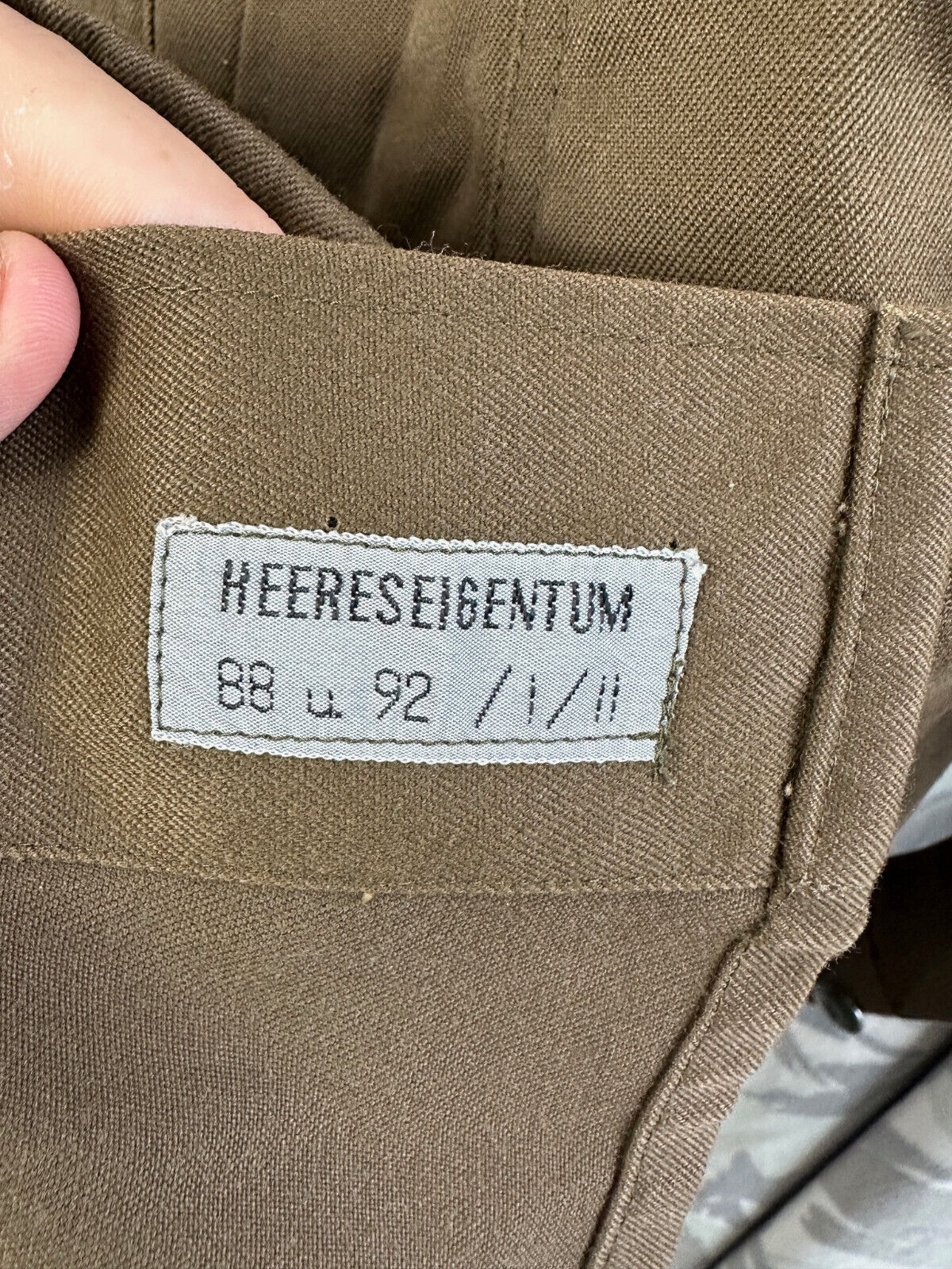 Genuine Austrian Army Cold War Era Pilots Combat Shirt & Insignia- 88-92cm C - The Militaria Shop